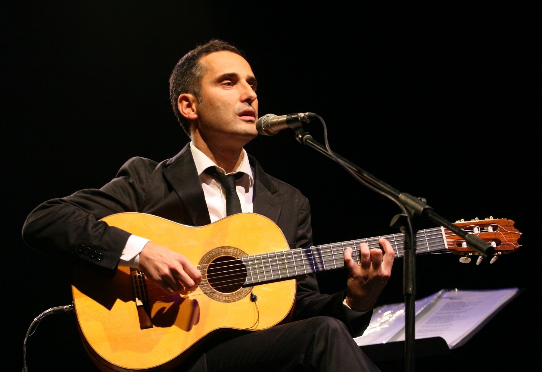 Concierto del cantautor uruguayo Jorge Drexler en el polideportivo de la Universidad Católica. Foto: ANDINA/ Vidal Tarqui