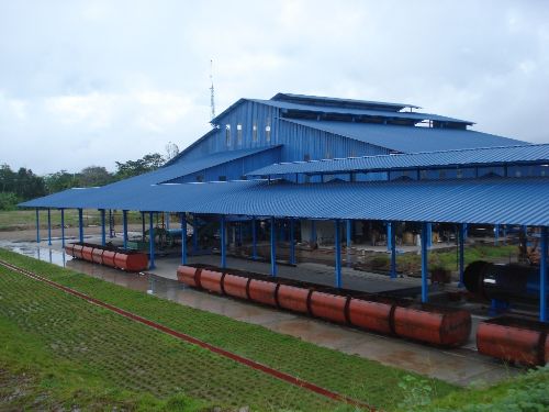 Nueva planta de extracción de aceite crudo de palma de Industrias del Espino en Tocahe (San Martín).