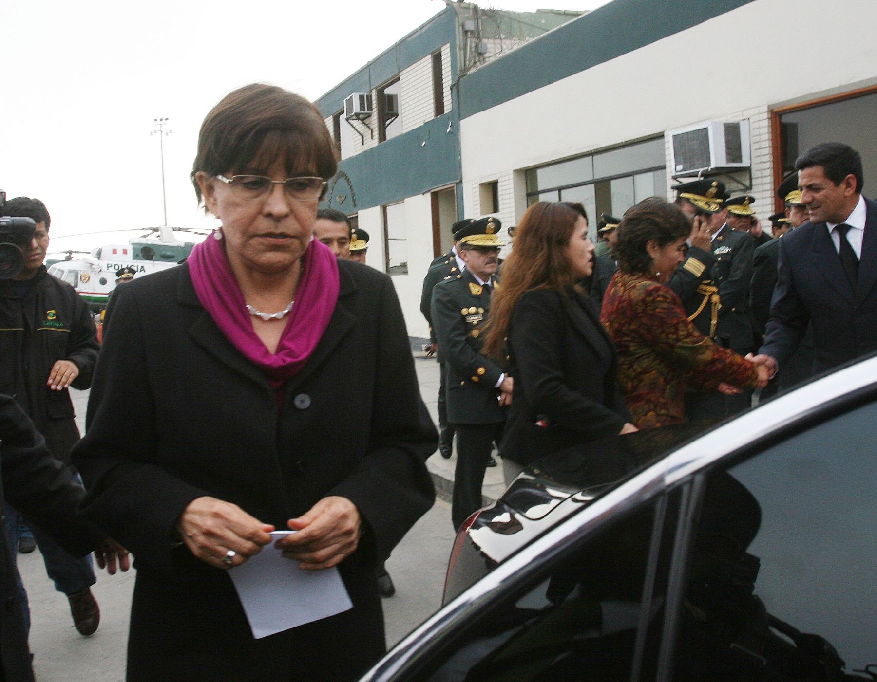 La ministra de Interior, Mercedes Cabanillas, en la Dirección de la Policia Aérea. Foto: ANDINA/ Vidal Tarqui