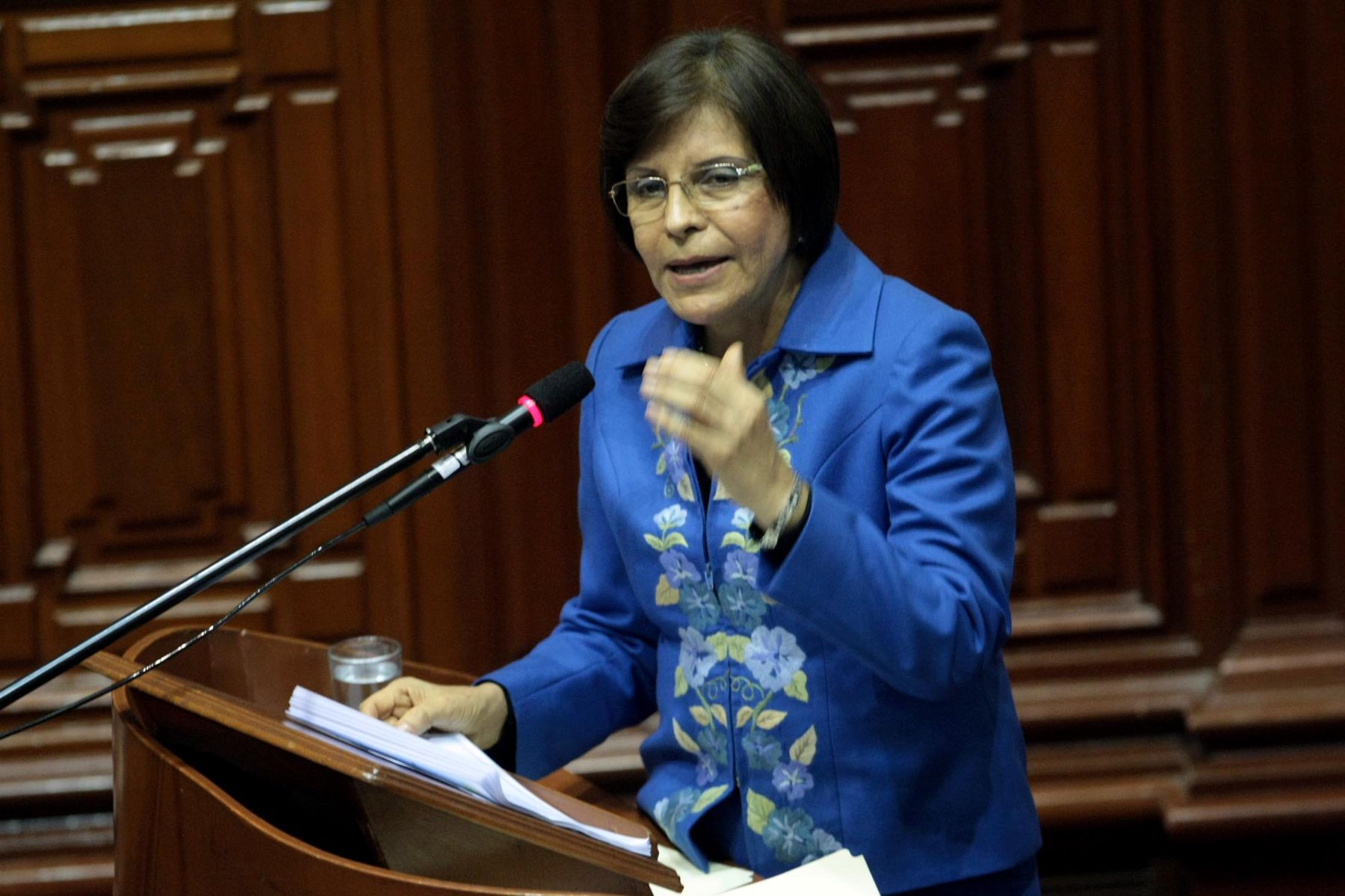 La ministra del Interior, Mercedes Cabanilas, responde el pliego interpelatorio en el Congreso de la República. Foto: ANDINA/Alberto Orbegoso.