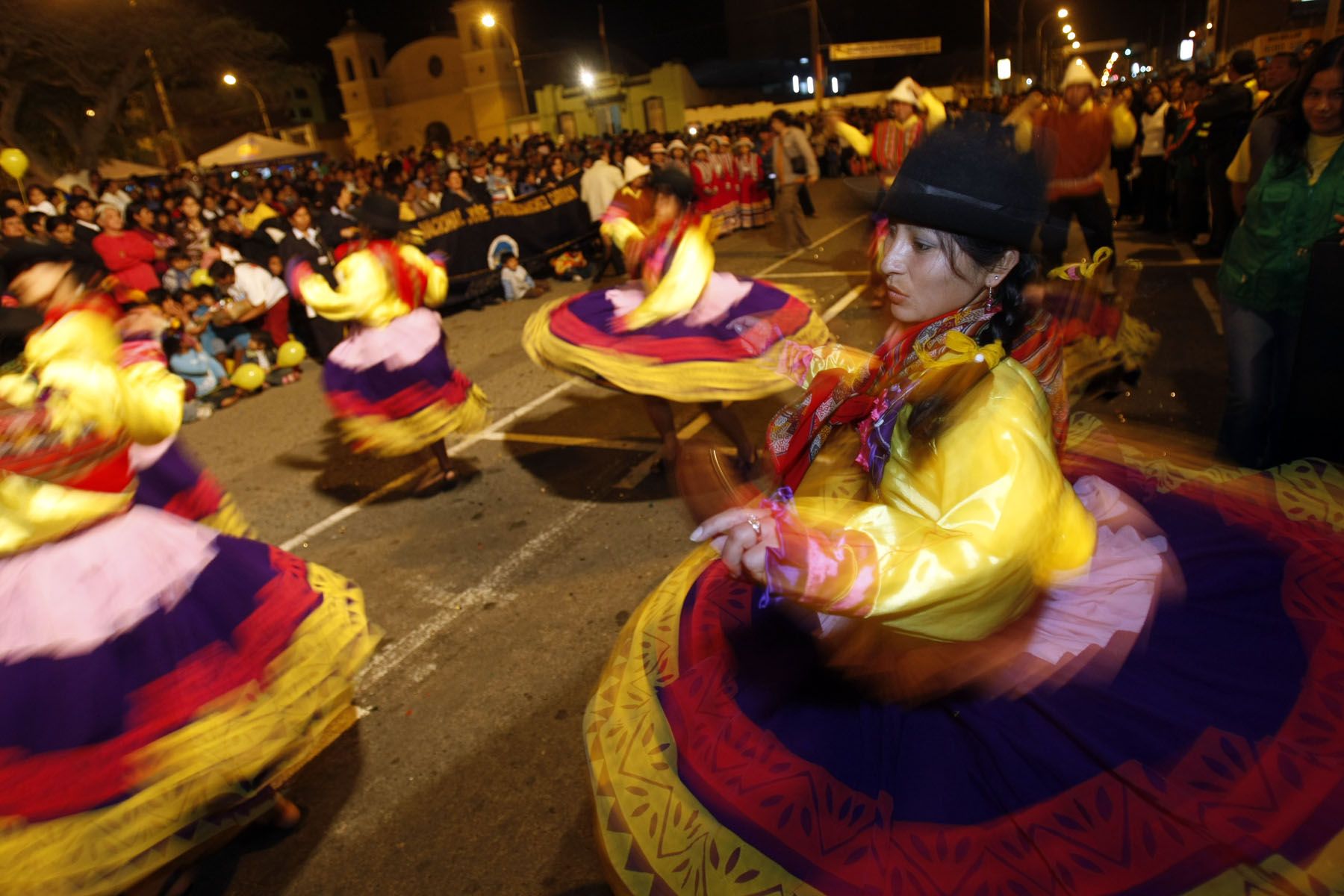 Supe celebra con fiesta multicolor declaratoria de Caral como Patrimonio Cultural de la Humanidad.Foto:ANDINA / Juan Carlos Guzmán Negrini.
