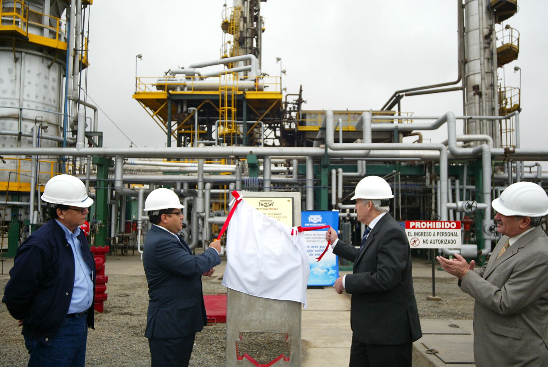 Petroperú y el Ministerio de Energía y Minas inauguraron los hornos para el sistema de quemado de gases incondensables en el centro de operaciones Conchan. Foto: ANDINA / Rubén Grández