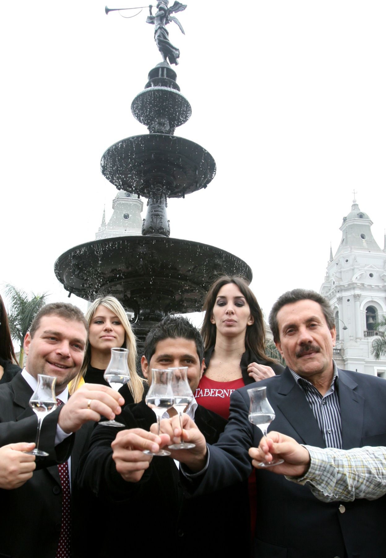 En la Plaza Mayor de la ciudad de Lima, se celebró el
"Dia Nacional del Pisco ".
Foto : ANDINA/ Jorge Paz H