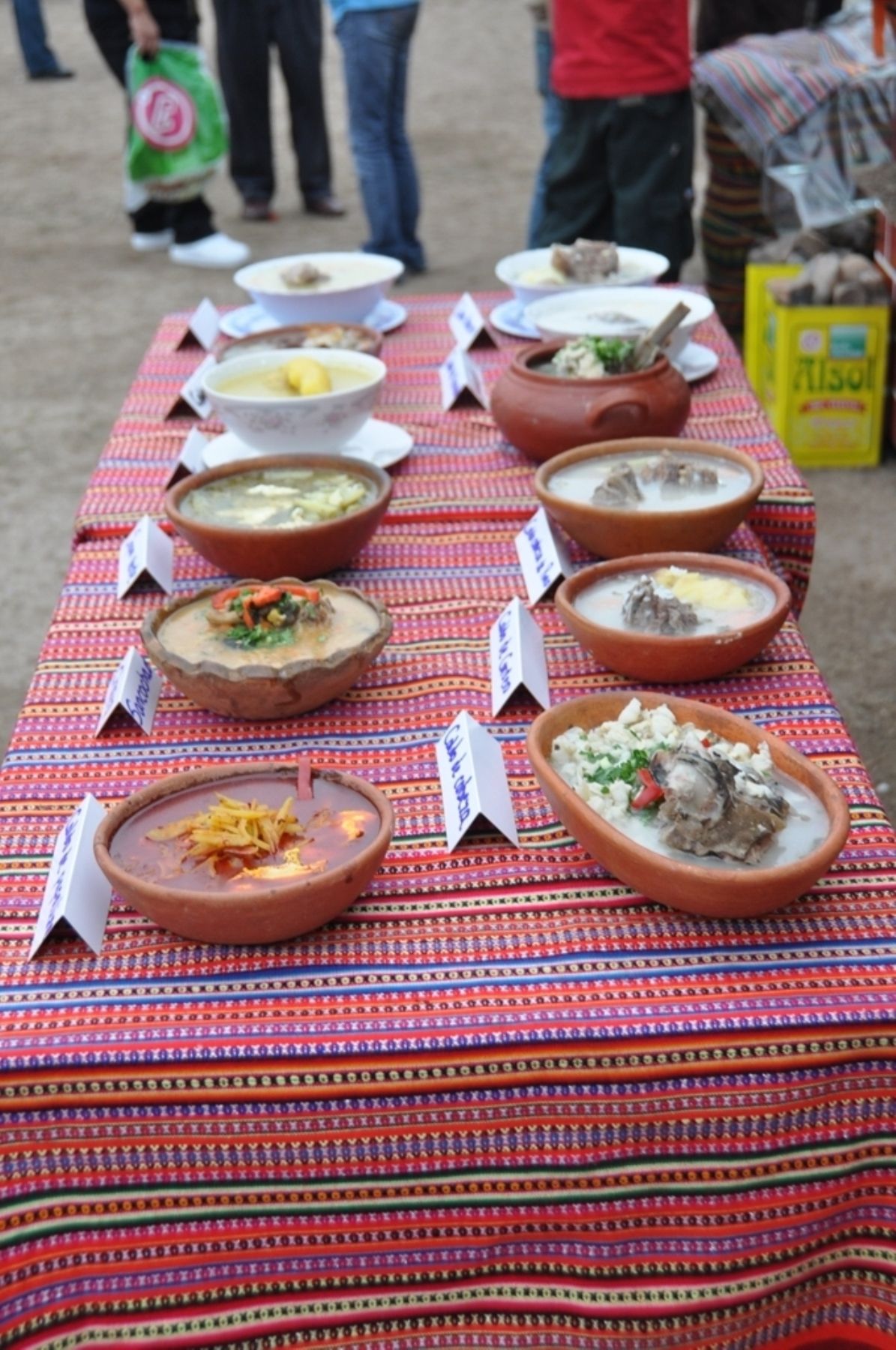 Una gran variedad de caldos regionales ofrece Festival de la Peruanidad en Santiago de Surco