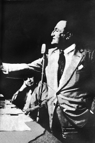 Víctor Raúl Haya de la Torre, fundador del Partido Aprista Peruano