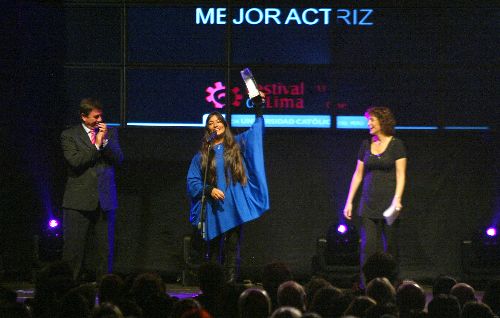 Actriz peruana, Magaly Solier, ganó el premio a mejor actriz en el 13 Encuentro Latinoamericano de Cine . Foto: ANDINA / Rubén Grández.
