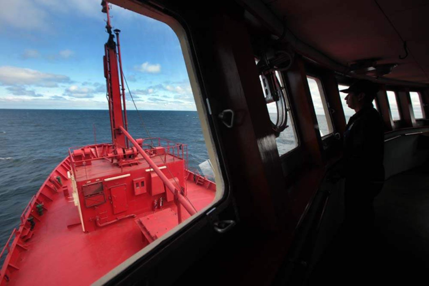 El BIC Humboldt navega en misión especial por diez días hacia el  norte peruano con un equipo de Andina a bordo. Foto: Alberto Orbegoso.