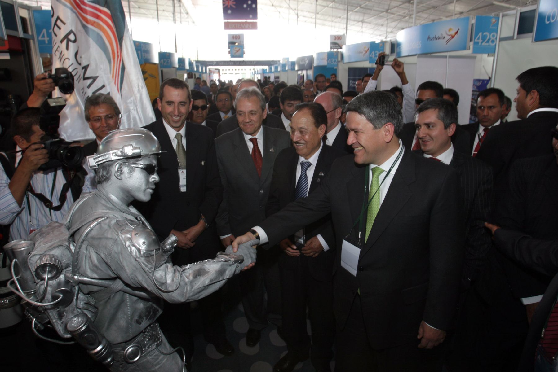 Ministro de Comercio Exterior y Turismo, Martín  Pérez, inauguró  la Exhibición Tecnológica Minera EXTEMIN en el marco 29 Convención Minera Perumin en la ciudad de Arequipa.
Foto: ANDINA/Jack Ramón.