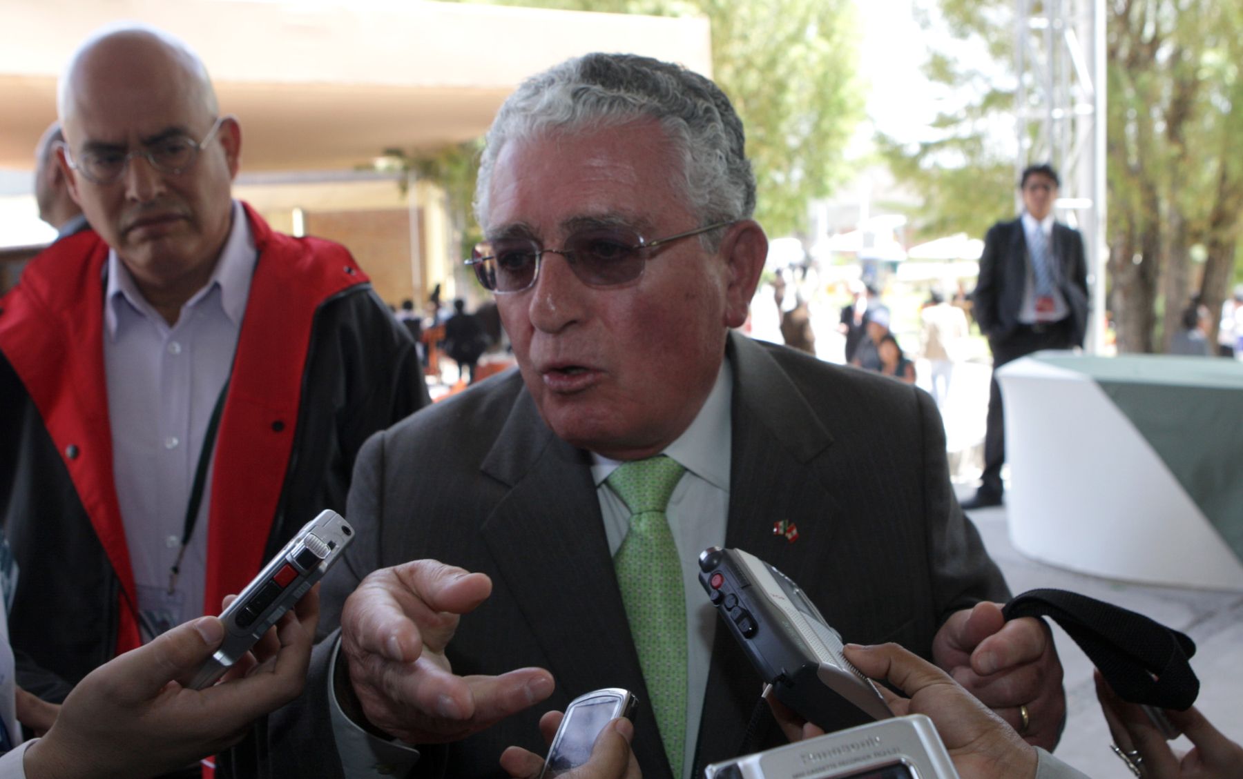 Oscar Gonzales,Presidenete ejecutivo de Southem declara a la pensa a su salda de la  Convención Minera en la ciudad de Arequipa.
Foto:ANDINA/Jack Ramón