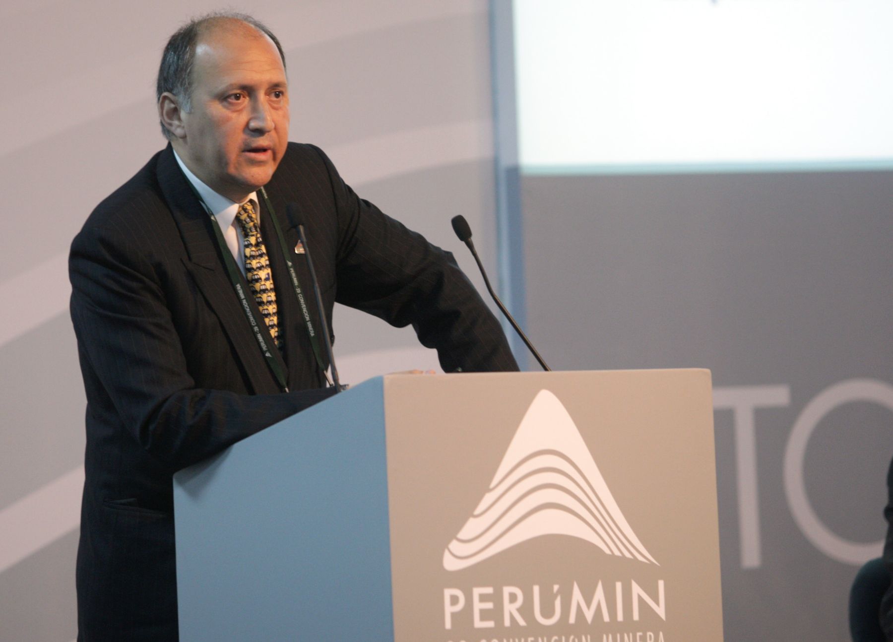 Vice Ministro de Transportes,José Gonzales,expone en el marco de la Convención Minera Perumin. que se realiza en la ciudad de Arequipa.Foto:ANDINA/Jack Ramón