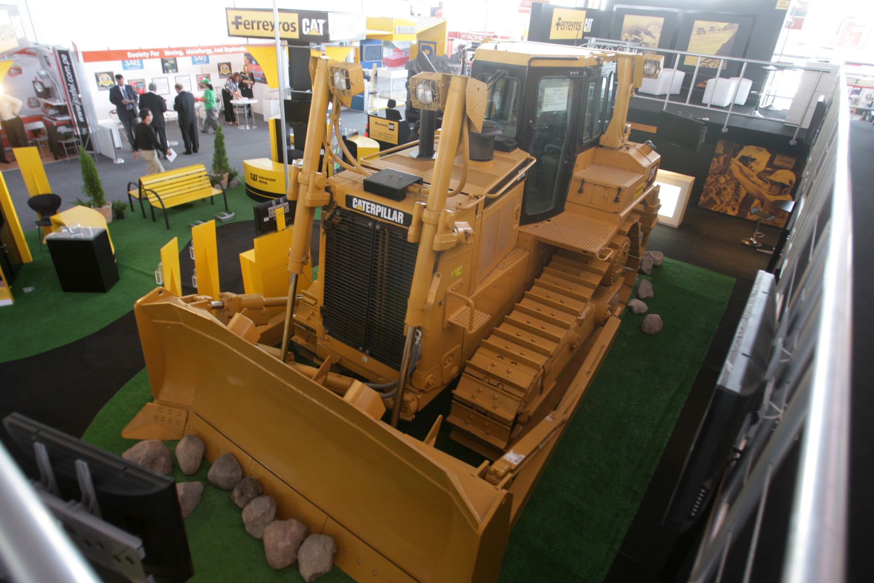 Exhibición de maquinarias pesadas para empresas mineras en la Convención Minera Perumin. que se realiza en la ciudad de Arequipa.Foto:ANDINA/Jack Ramón