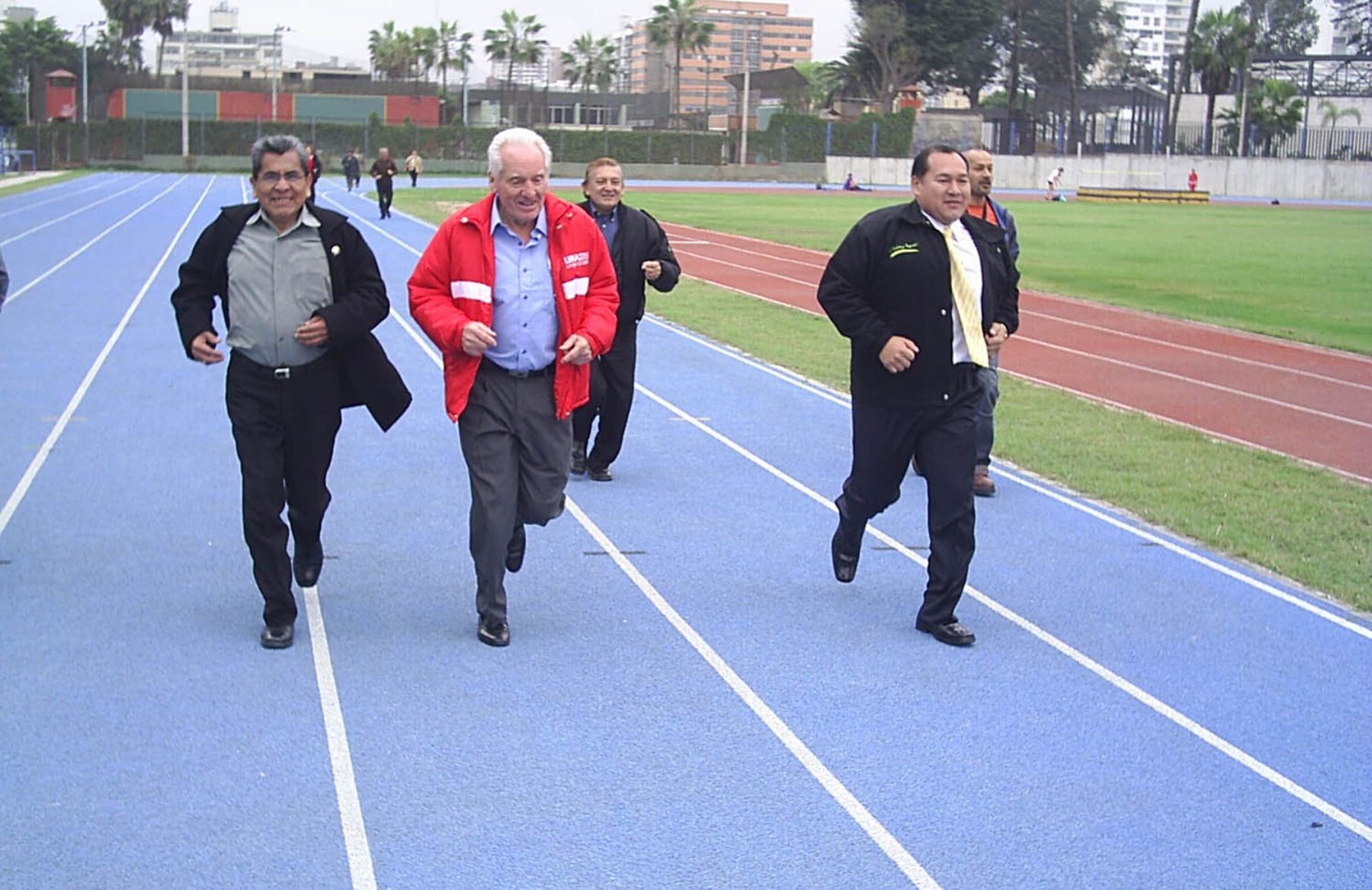 Inauguran Moderna Pista Atlética En Estadio Gálvez Chipoco De Barranco Noticias Agencia 0258