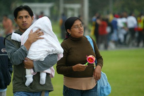 Aumentaría tiempo de licencia por paternidad. Foto: ANDINA/archivo