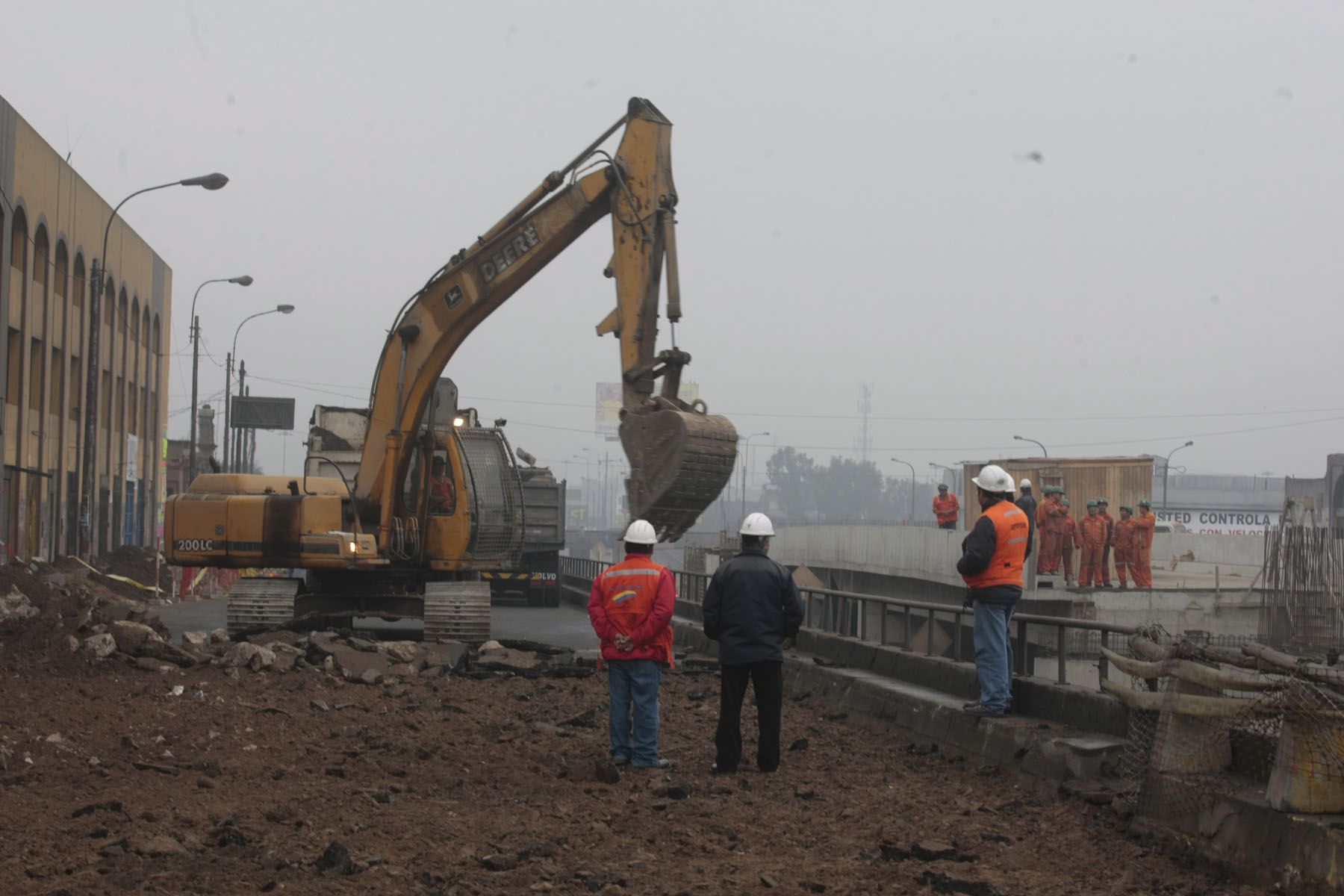 Municipalidad de Lima cerró las dos primeras cuadras de la avenida Alfonso Ugarte, por obras de El Metropolitano. Foto: ANDINA/Juan Carlos Guzmán Negrini.