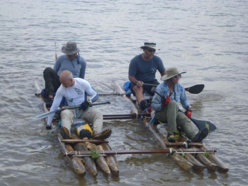 Carrera de balsas en el río Amazonas. Foto: ANDINA/Archivo.