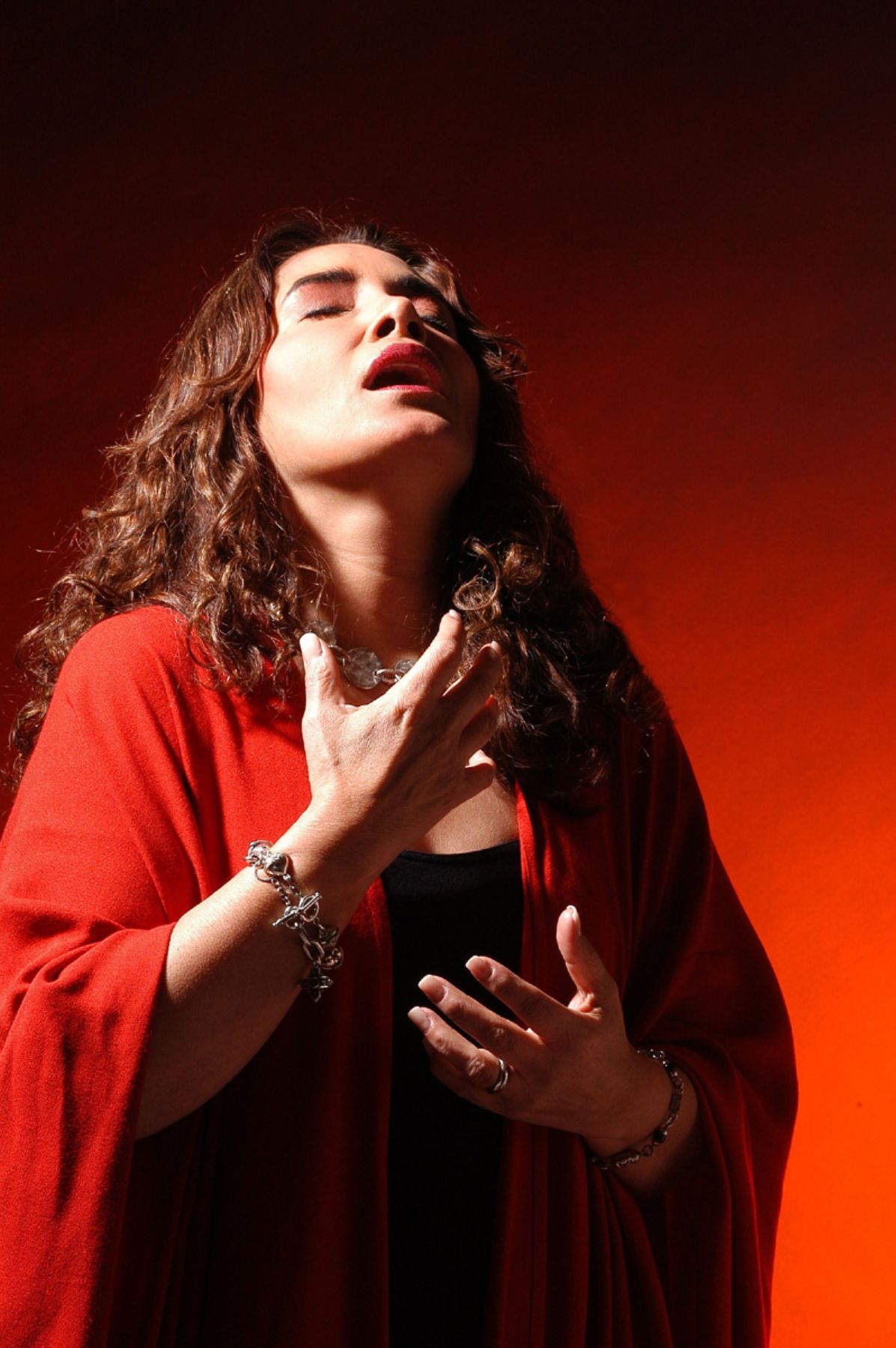 Cantante peruana Tania Libertad cantará en homenaje a Mercedes Sosa, en España