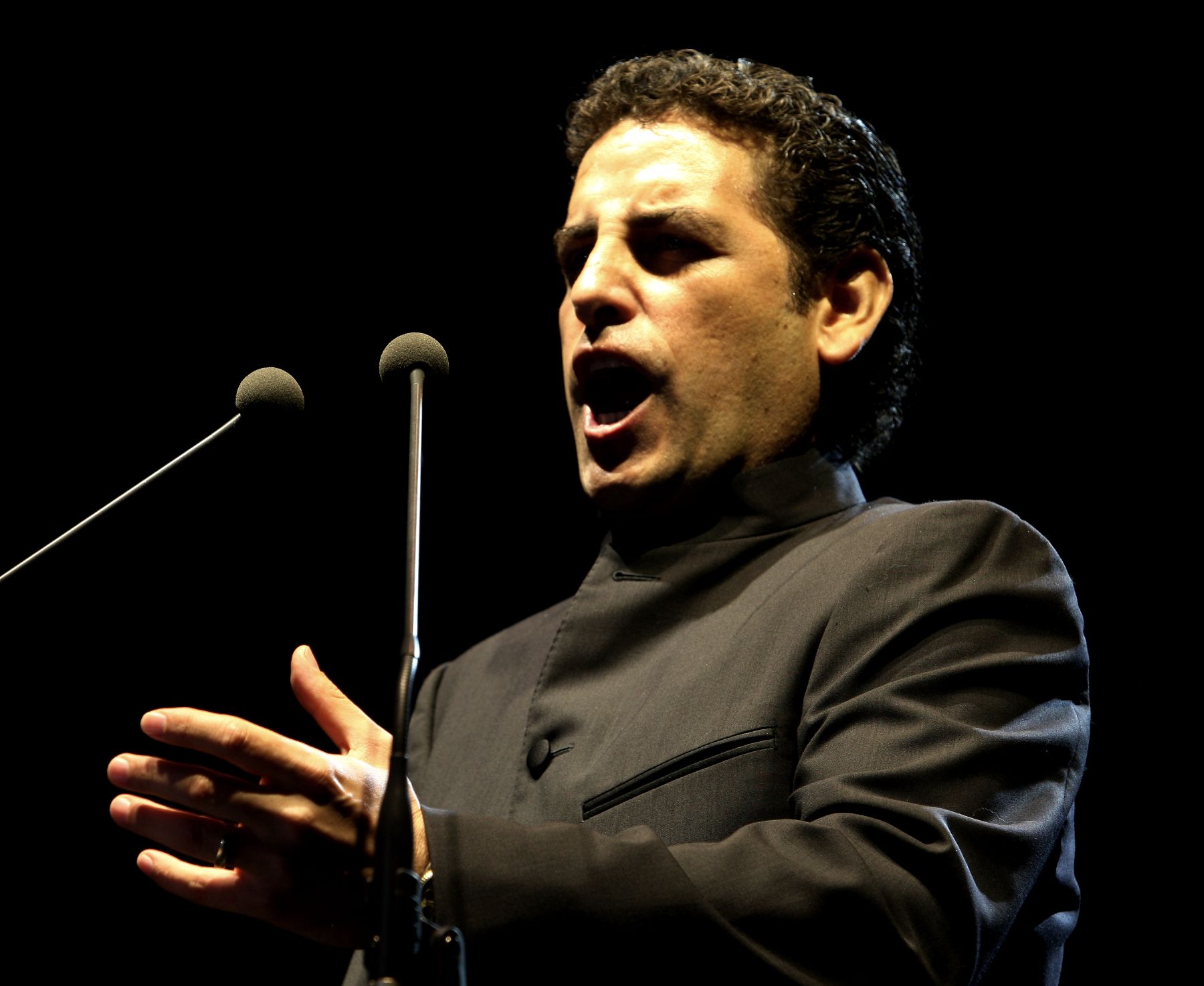 Performance of Peruvian tenor Juan Diego Florez in Callao. Photo: ANDINA / Norman Cordova.