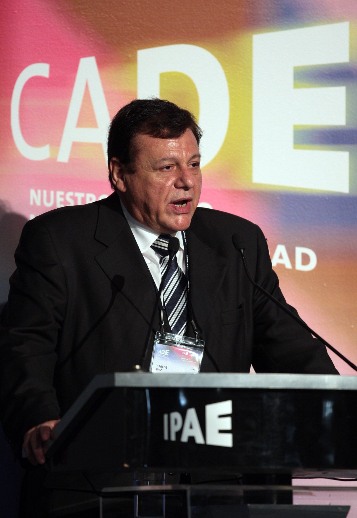 Carlos Diez Cordero,Gerente de RRHH de Pan American Silver, en la Conferencia Anual de Ejecutivos (CADE), organizada por Ipae en la ciudad de Arequipa. Foto: ANDINA/Carlos Lezama.