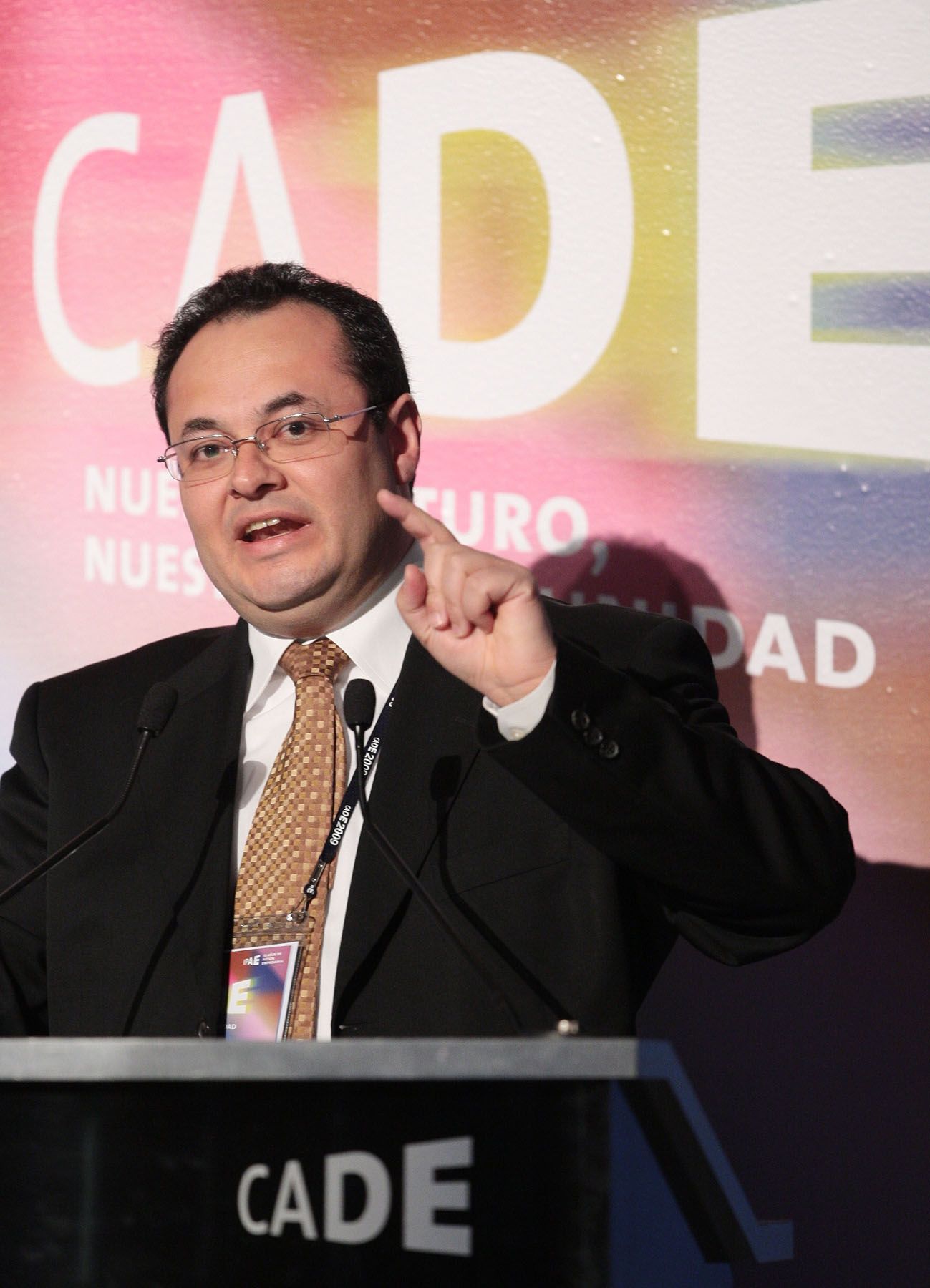 El ministro de Economía y Finanzas (MEF), Luis Carranza,expone en la Conferencia Anual de Ejecutivos (CADE, en la ciudad de Arequipa. Foto: ANDINA/Carlos Lezama