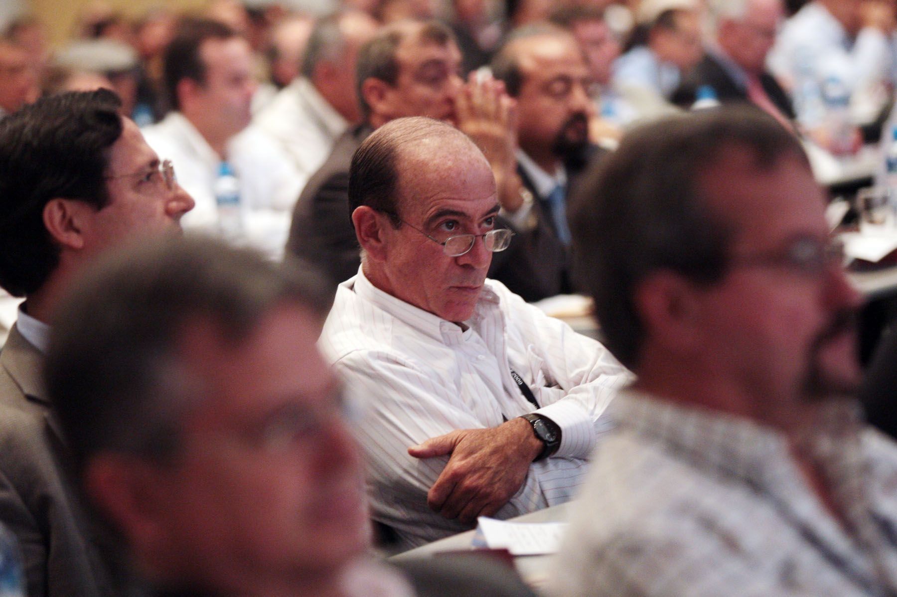 David Lemor observa exposiciones, en Conferencia Anual de Ejecutivos (CADE),en la ciudad de Arequipa. 
Foto: ANDINA/Carlos Lezamaen.