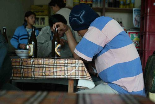 Expertos vinculan consumo de alcohol con más de 200 enfermedades. Foto: ANDINA / Archivo