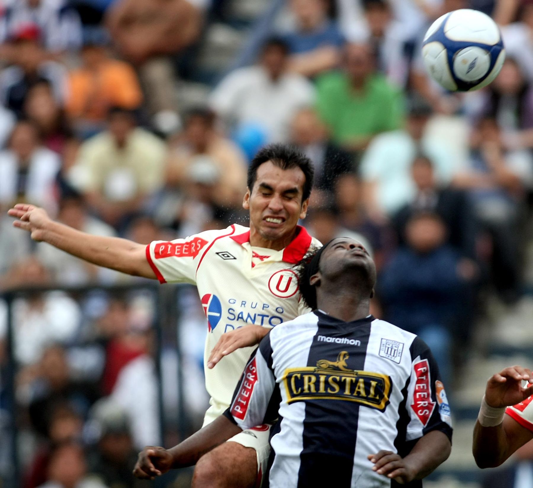 Clásico entre Alianza y Universitario por la final del fútbol péruano en Matute. Foto: ANDINA / Alberto Orbegoso