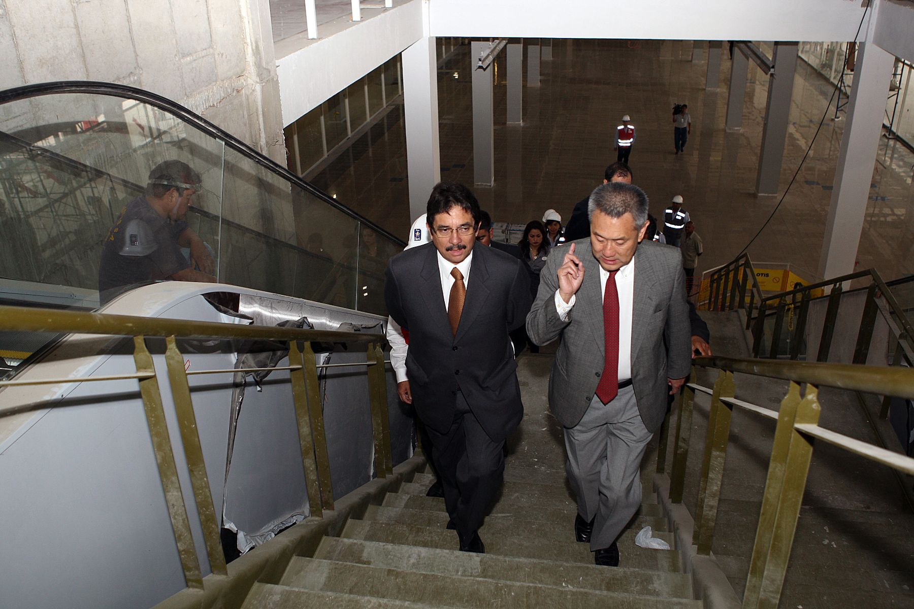 Ministro de Transportes y Comunicaciones, Enrique Cornejo, inspecciona Terminal Terrestre Plaza Norte. Foto: ANDINA/Norman Córdova