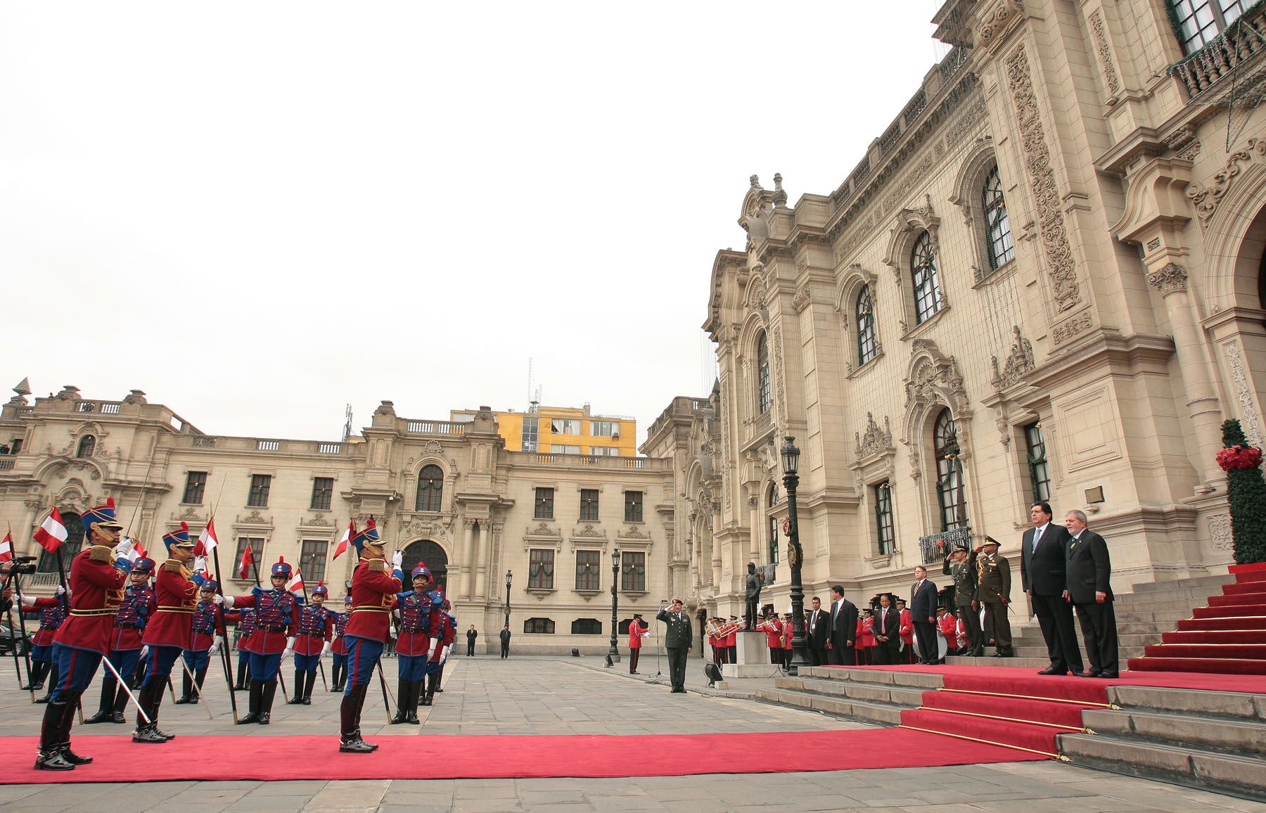 El presidente de la República, Alan García, recibió a su homólogo brasileño Luiz Inacio Lula de Silva en Palacio de Gobierno.
Foto: ANDINA/Carlos Lezama