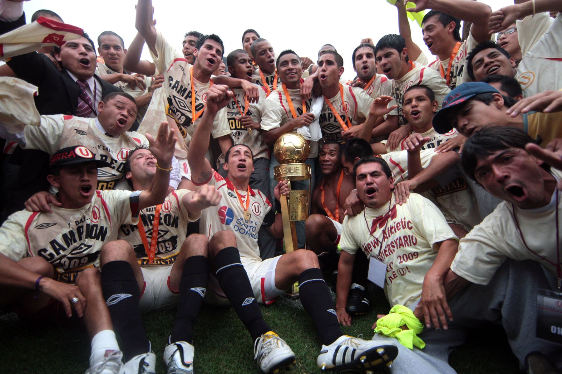 Universitario de Deportes se coronó campeón nacional 2009. Foto: ANDINA/Carlos Lezama