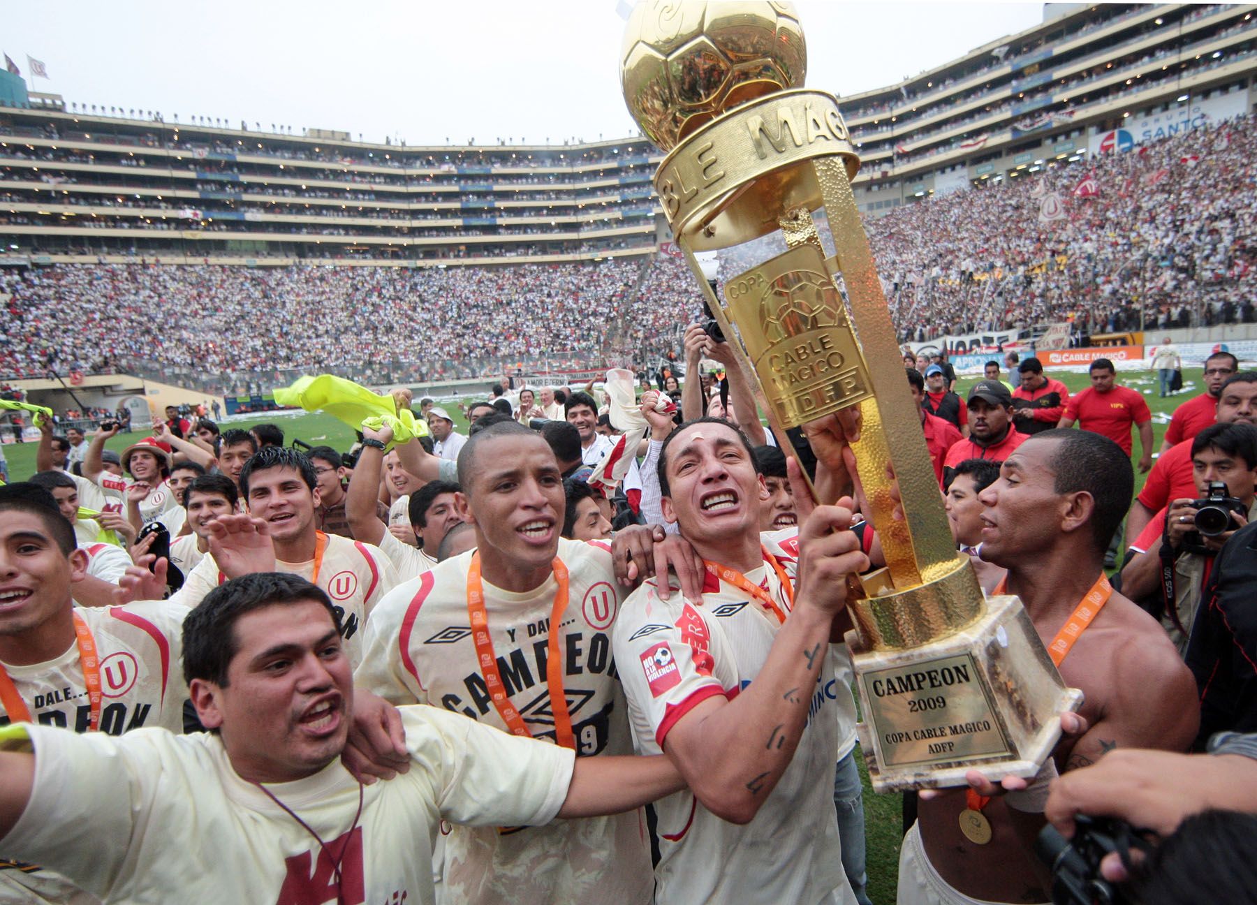 Universitario de Deportes se coronó campeón nacional 2009. Foto.ANDINA/Carlos Lezama
