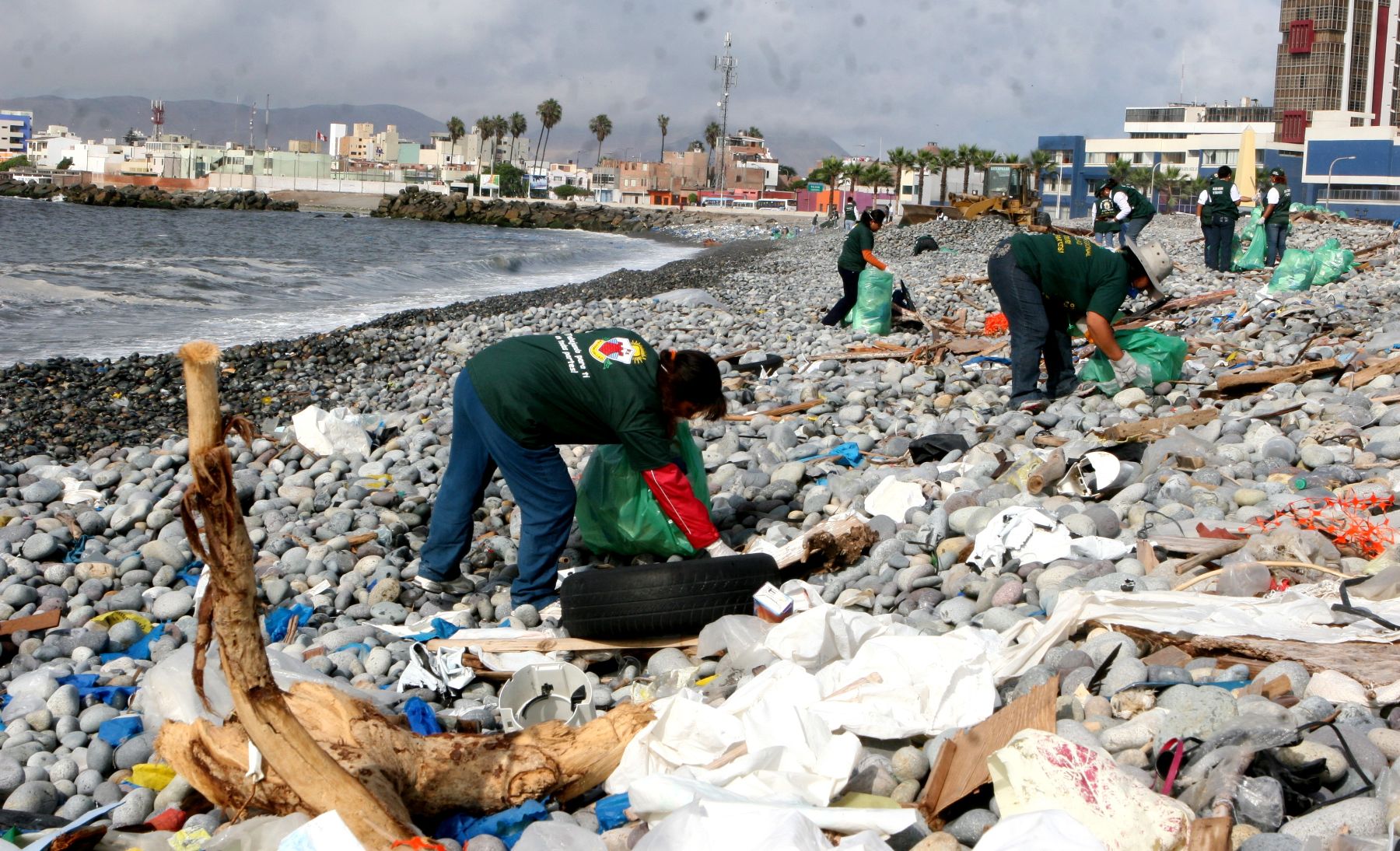 Campaña de limpieza en playa Carpayo en el Callao.
Foto: ANDINA/Jorge Paz