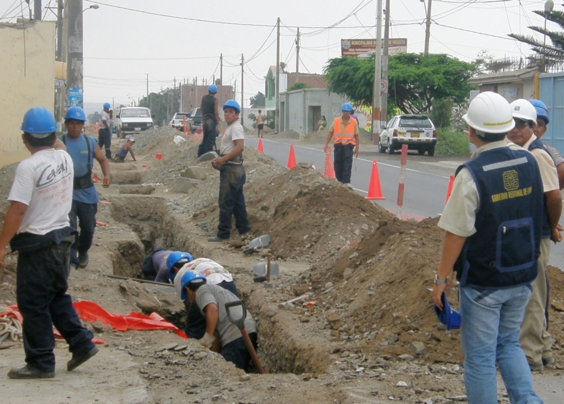Sanitation works in the province of Huaura (Lima). Photo: ANDINA.