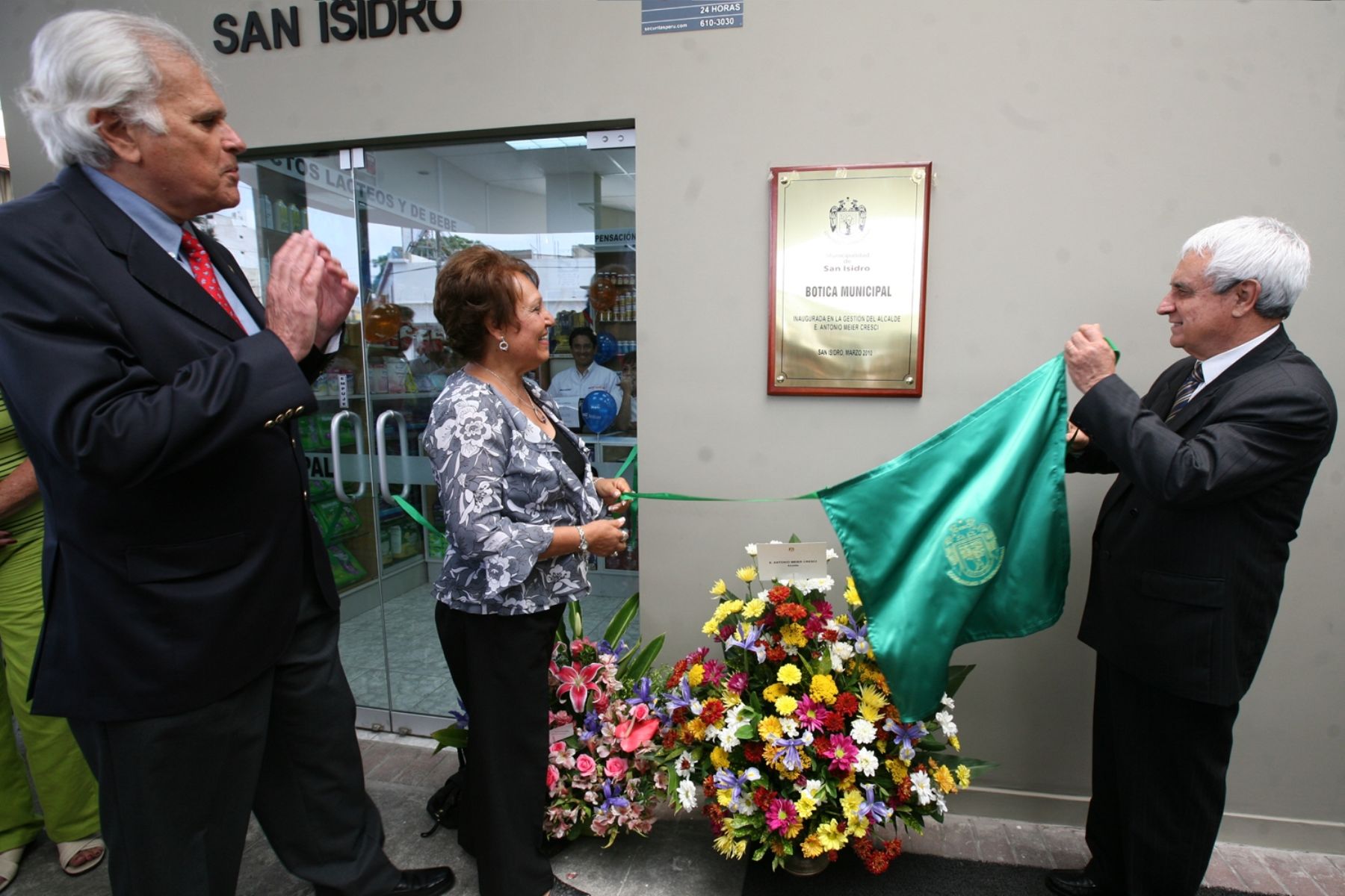 En San Isidro se inauguró primera botica de medicamentos genéricos. Foto: Difusión
