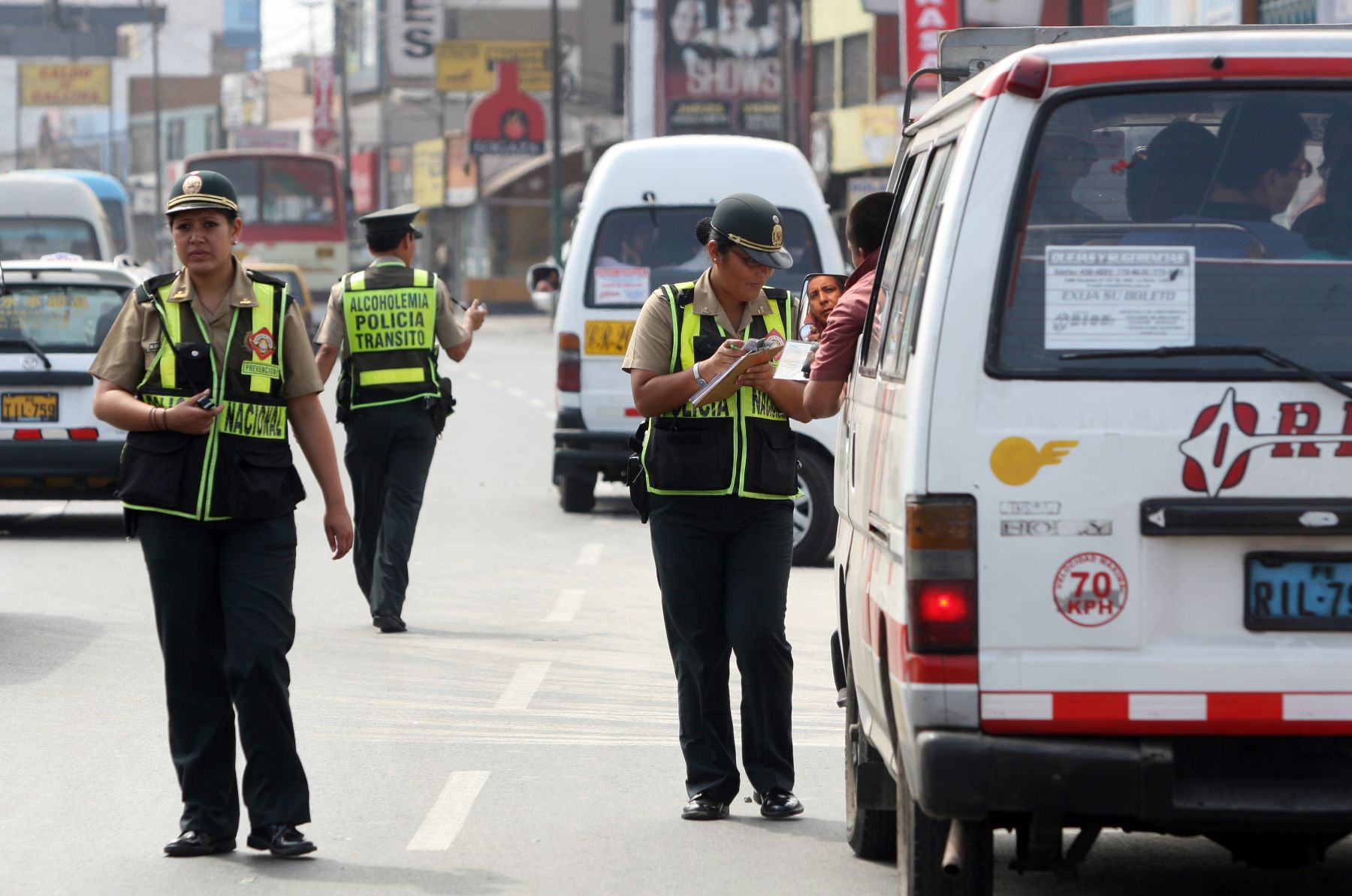 El Reto De Ser Policía De Tránsito En Una Compleja Ciudad Como Lima