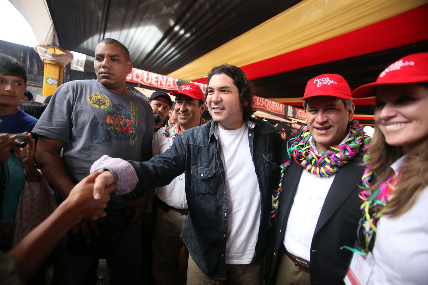 El Ministro de Comercio Exterior y Turismo, Martín Pérez,junto al chef Gastón Acurio inauguraron la Feria Gastronómica "Perú Mucho Gusto", en la Ciudad del Cusco.Foto: ANDINA/Carlos Lezama