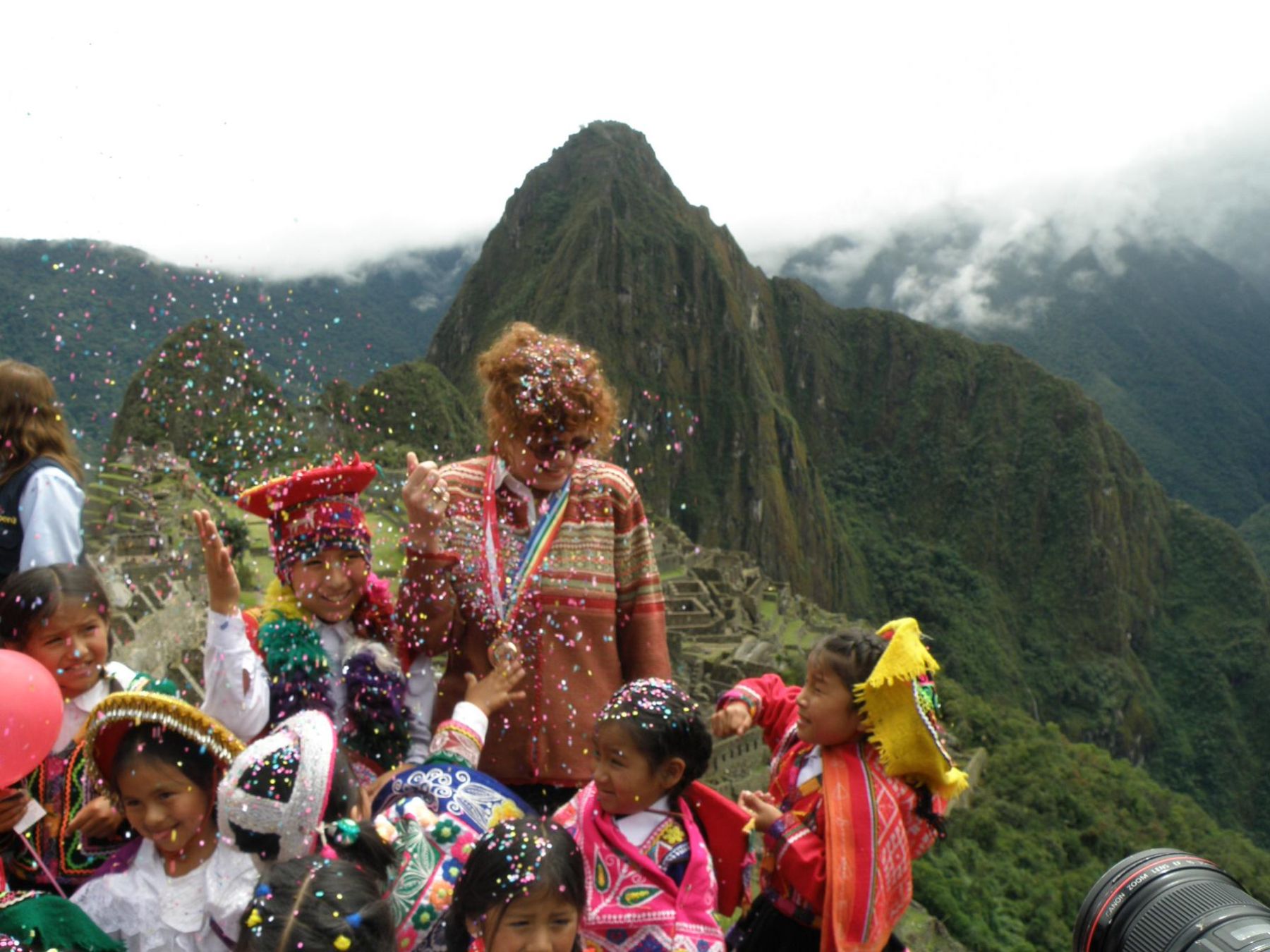 La actriz Susan Sarandon  amadrinó hoy la reapertura de la ciudadela de Machu Picchu al turismo. Foto: ANDINA / Percy Hurtado.