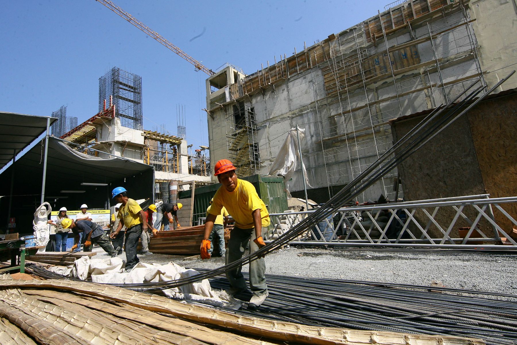 Continuan trabajos de reconstrucción del Teatro Municipal de Lima.Foto:ANDINA/ Víctor Palomino Gómez