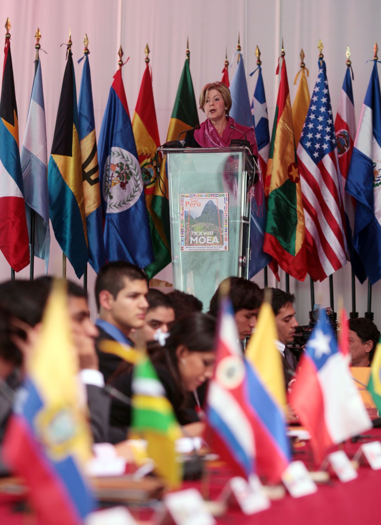 Irene Klinger, Directora del Departamento de Asuntos Internacionales de la OEA,en la inauguración del XXVIII Modelo de la Asamblea General de la Organización de Estados Americanos (MOEA). Foto: ANDINA/Carlos Lezama
