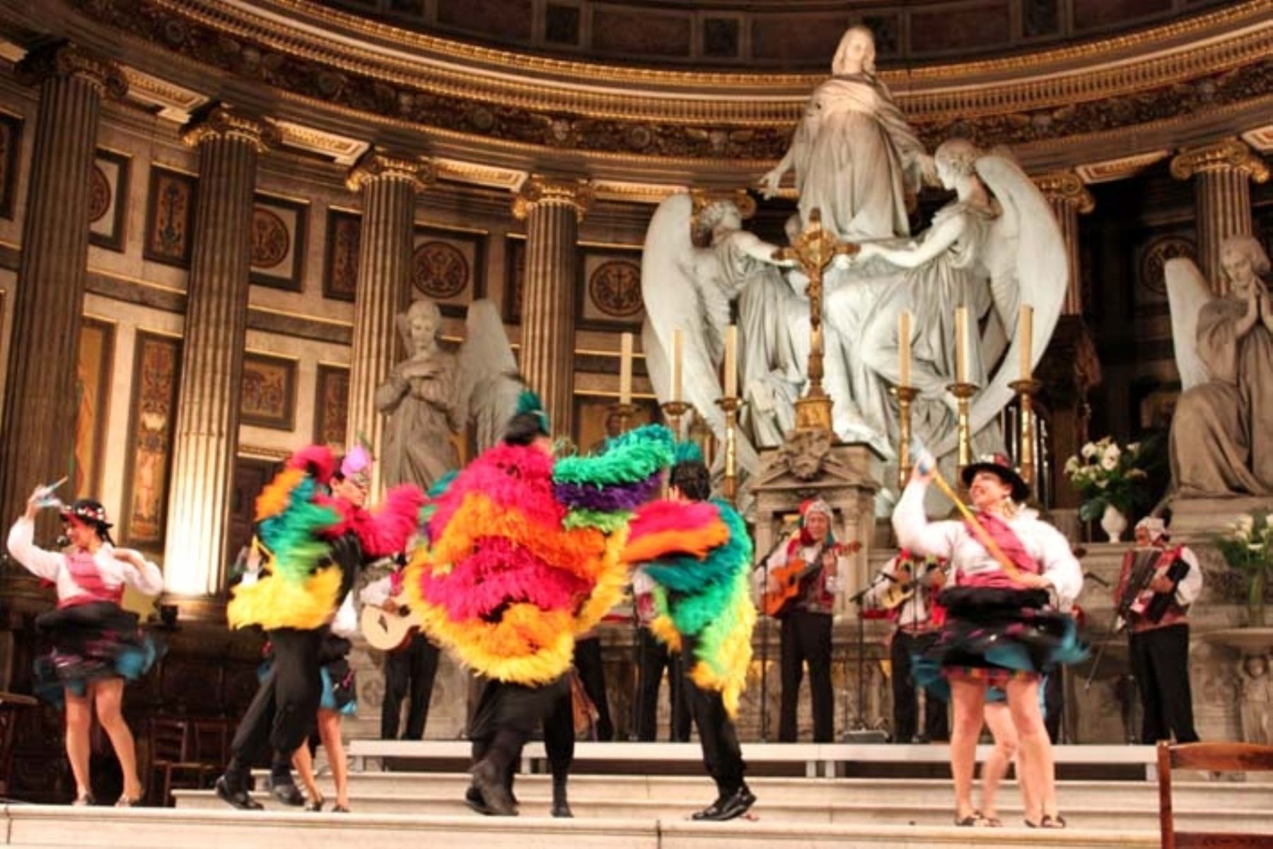 Las coloridas danzas de nuestro país se dejarán apreciar en Nancy, Francia. Foto: Andina/Difusión