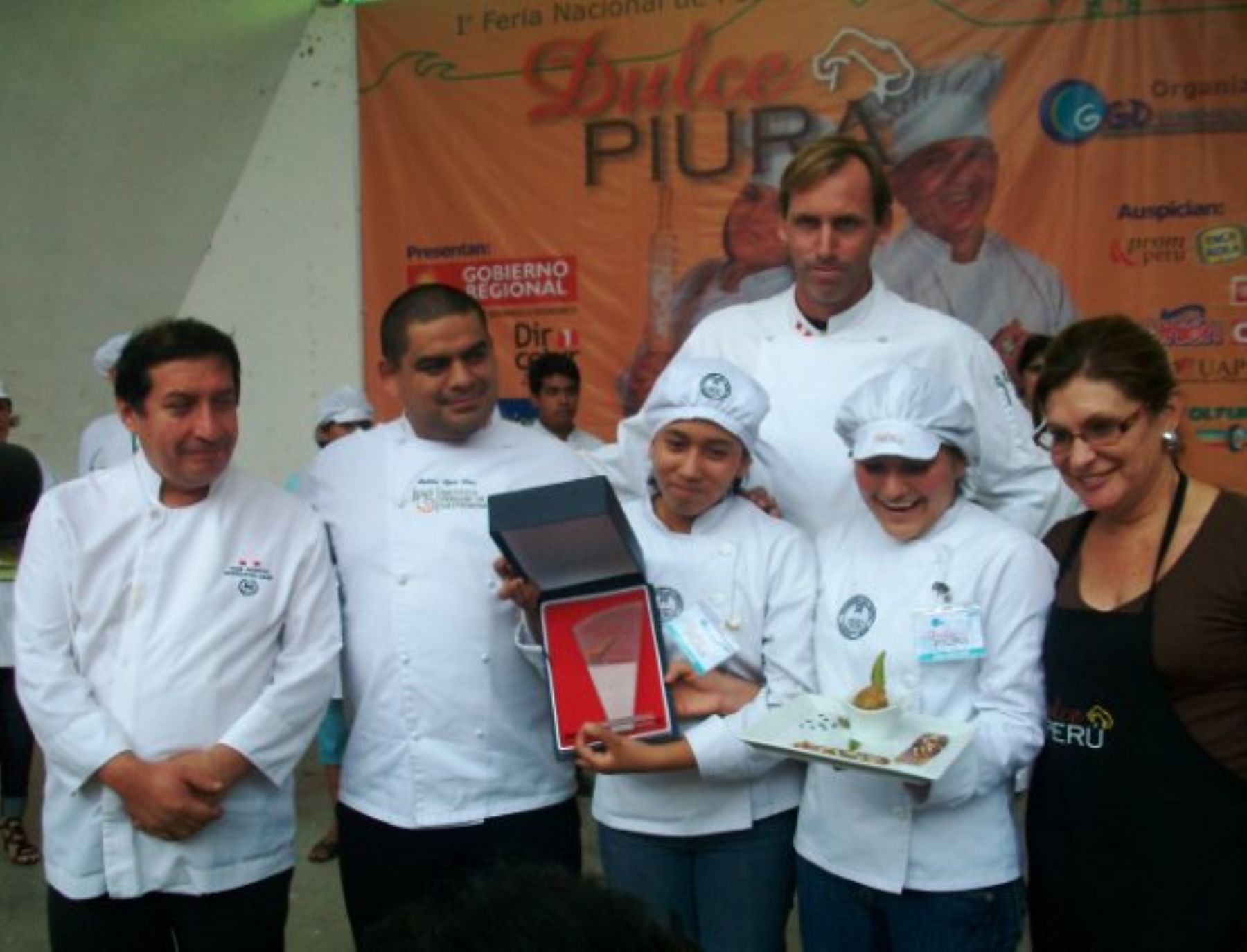 El beso de limón fue elegido el mejor postre tradicional piurano en la primera etapa del concurso nacional Dulce Perú 2010.