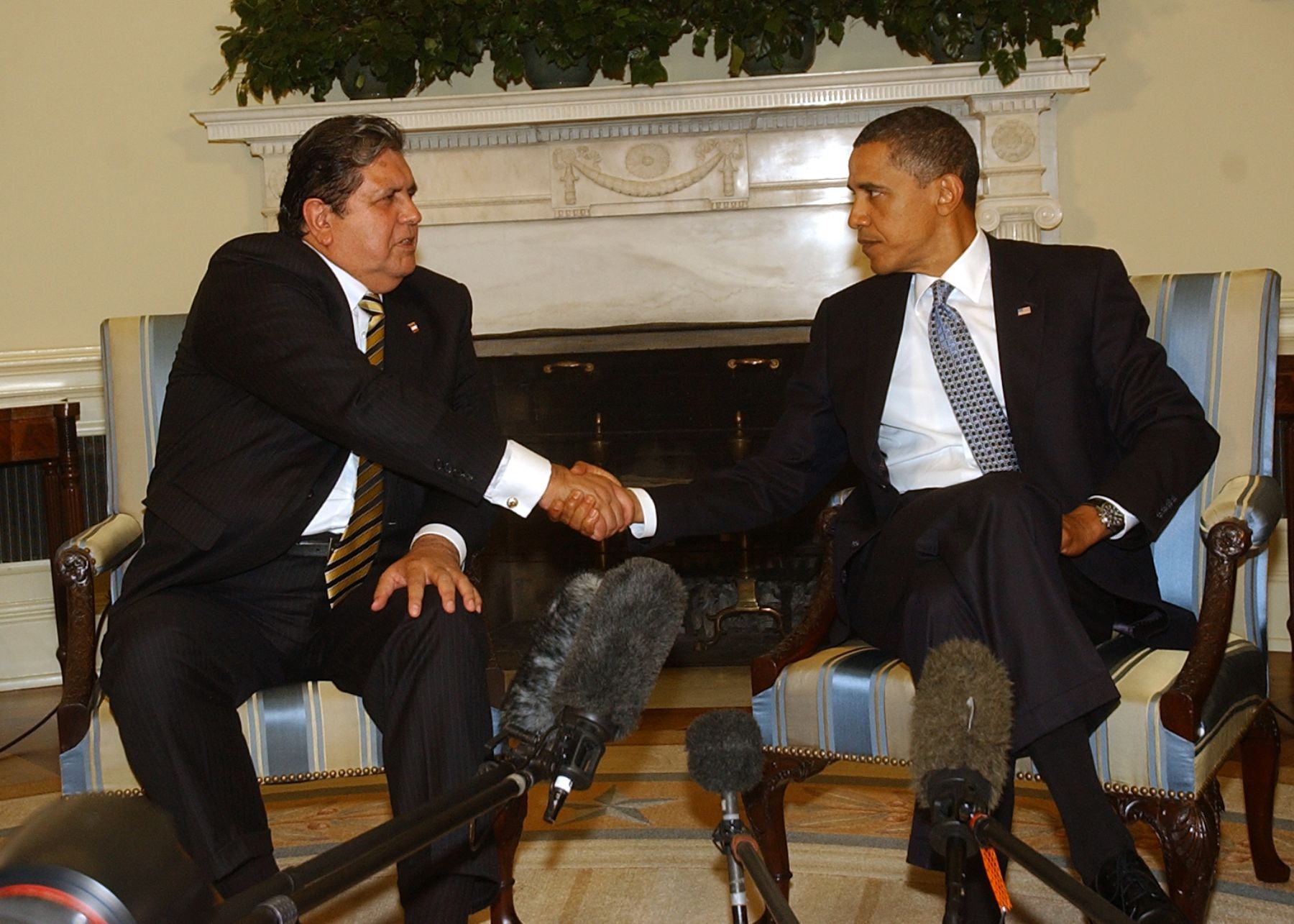 U.S. President Barack Obama held talks with his Peruvian counterpart Alan Garcia on Tuesday. Photo: Sepres.