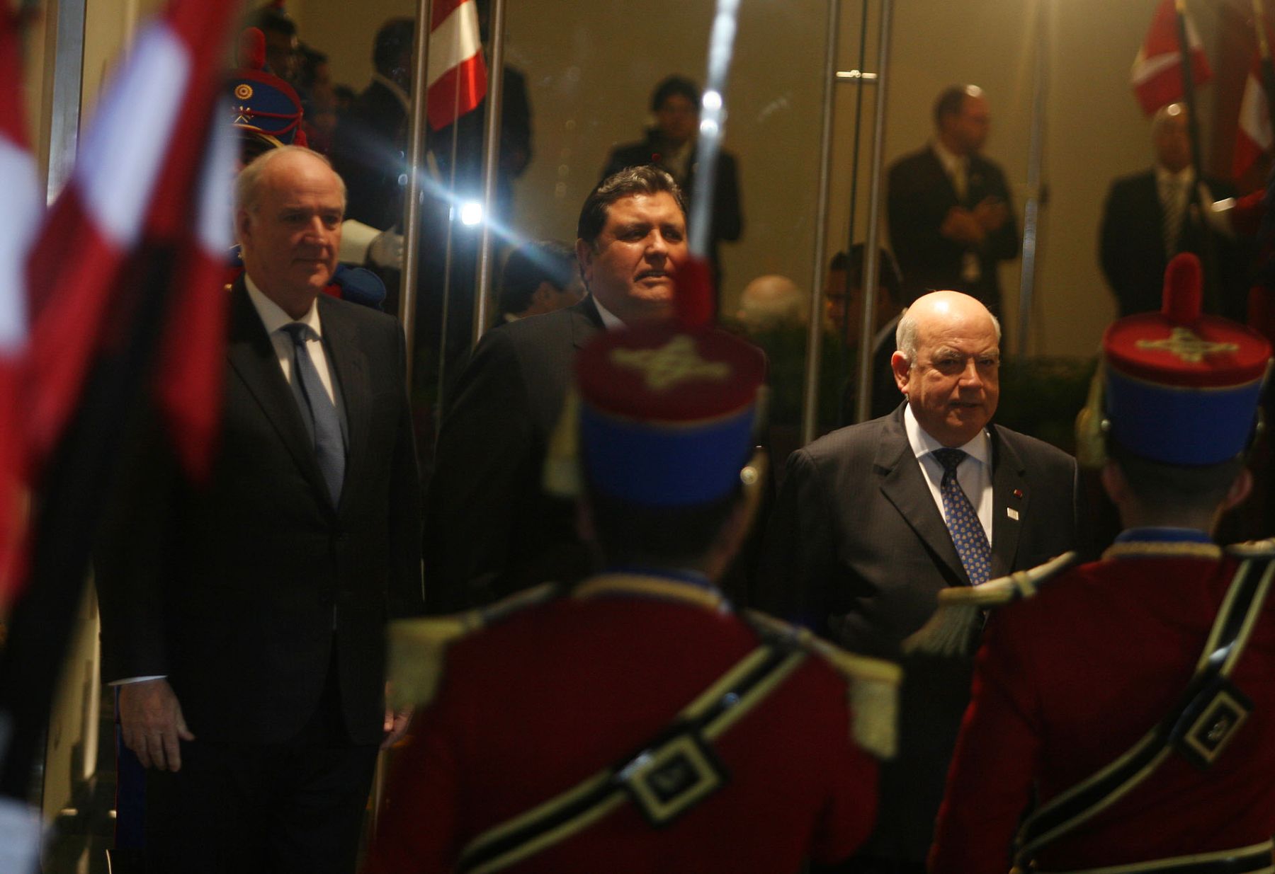 El Presidente Alan García llega al Museo de la Nación para la ceremonia inaugural de la 40 Asamblea General de la OEA. Foto: ANDINA/ Vidal Tarqui