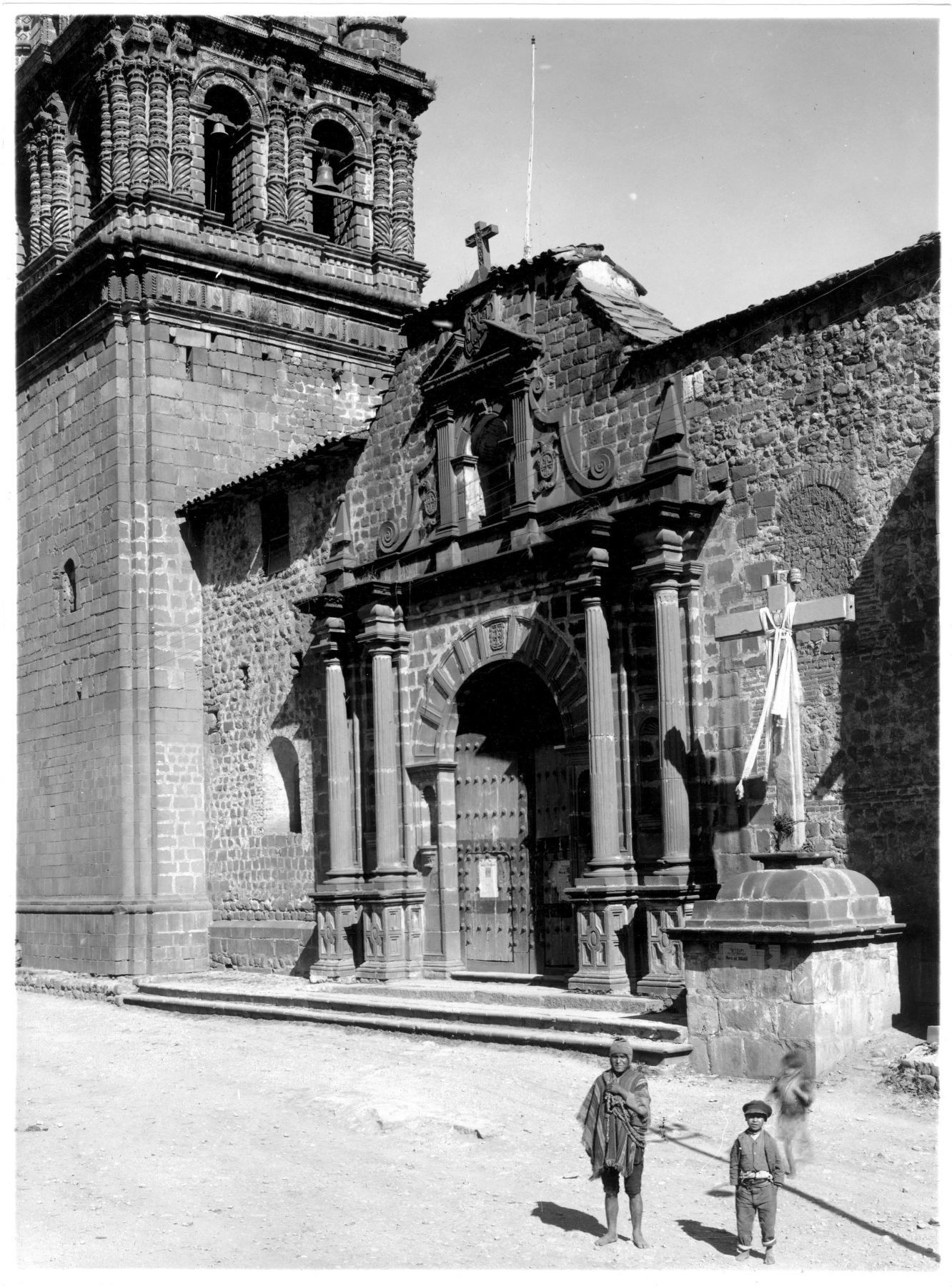 Exhiben en palacio inca muestra fotográfica sobre Cusco de mitad del ...