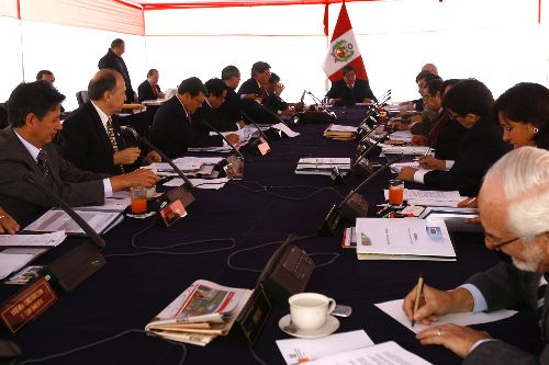 Presidente de la República, Alan García, conduce Consejo de Ministros 257, en museo templo de Pachacámac. Foto: Sepres.