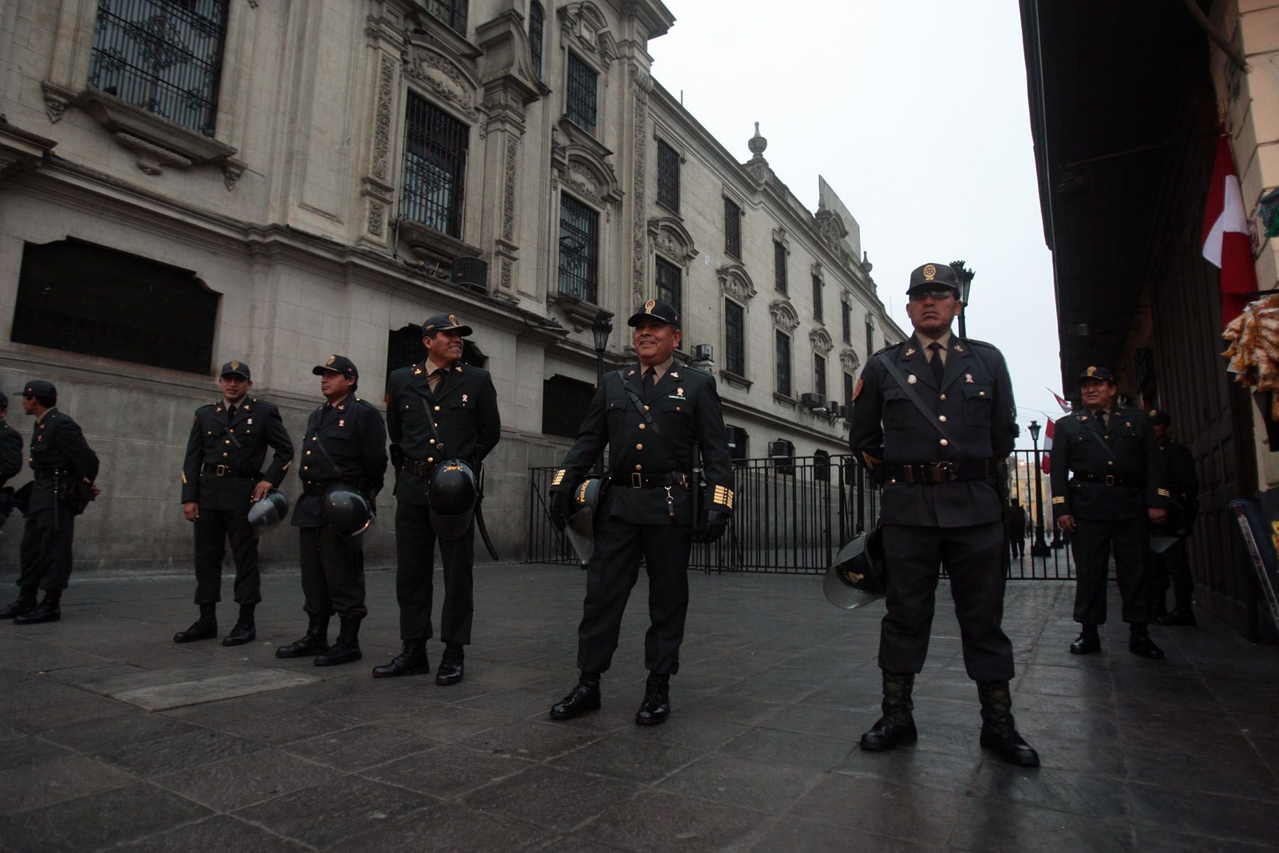 Seguridad en alrededores de Palacio de Gobierno.

Foto: ANDINA/Juan Carlos Guzmán Negrini.