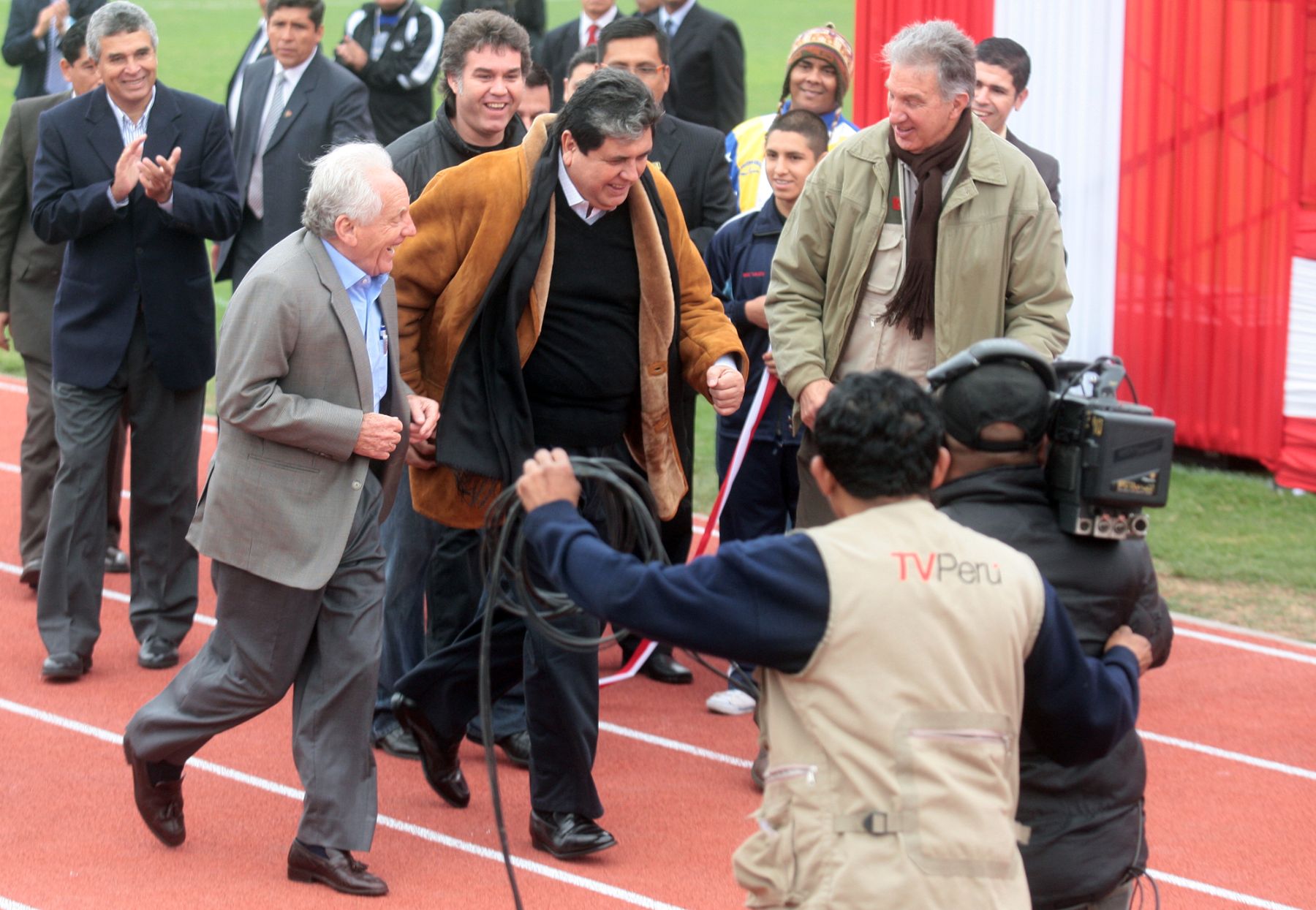 El presidente Alan García inauguró esta mañana obras de remodelación del estadio Miguel Grau

Foto: ANDINA/Juan Carlos Guzmán Negrini.