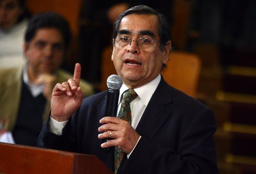 Ministro de Salud Oscar Ugarte entregó el premio "Heroes Anonimos" Salvando la Vida de las Madres - Sara Faith 2010 Foto: ANDINA/Cesar García