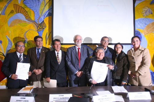 Ministro de Ambiente, Antonio Brack, participó en ceremonia de reconocimiento oficial de cuatro nuevas Áreas de Conservación Privada (ACP) en Madre de Dios.
Foto: ANDINA/ Vidal Tarqui