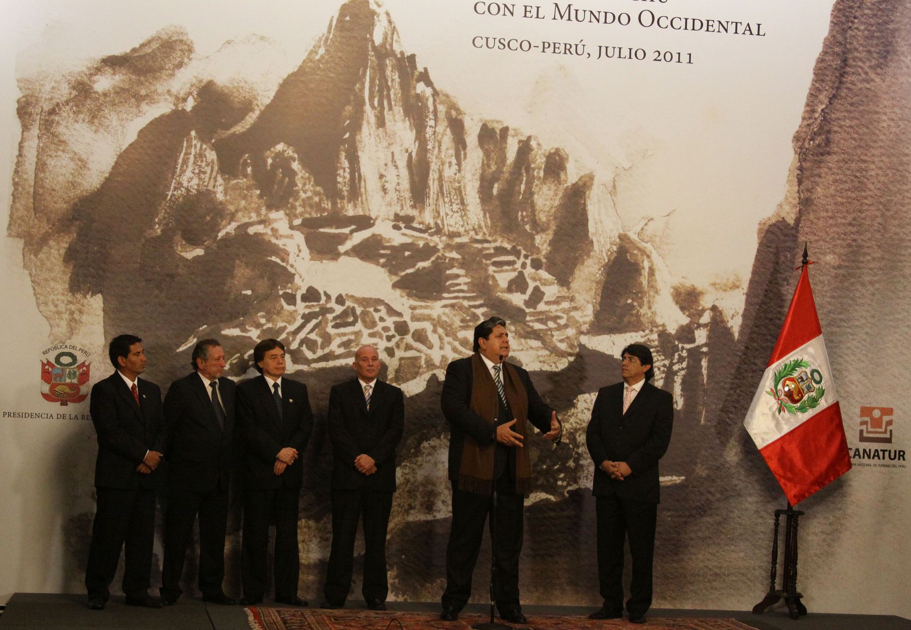 President Alan Garcia participates in the start of Machu Picchu’s centennial rediscovery anniversary. Photo: ANDINA/Jessica Vicente