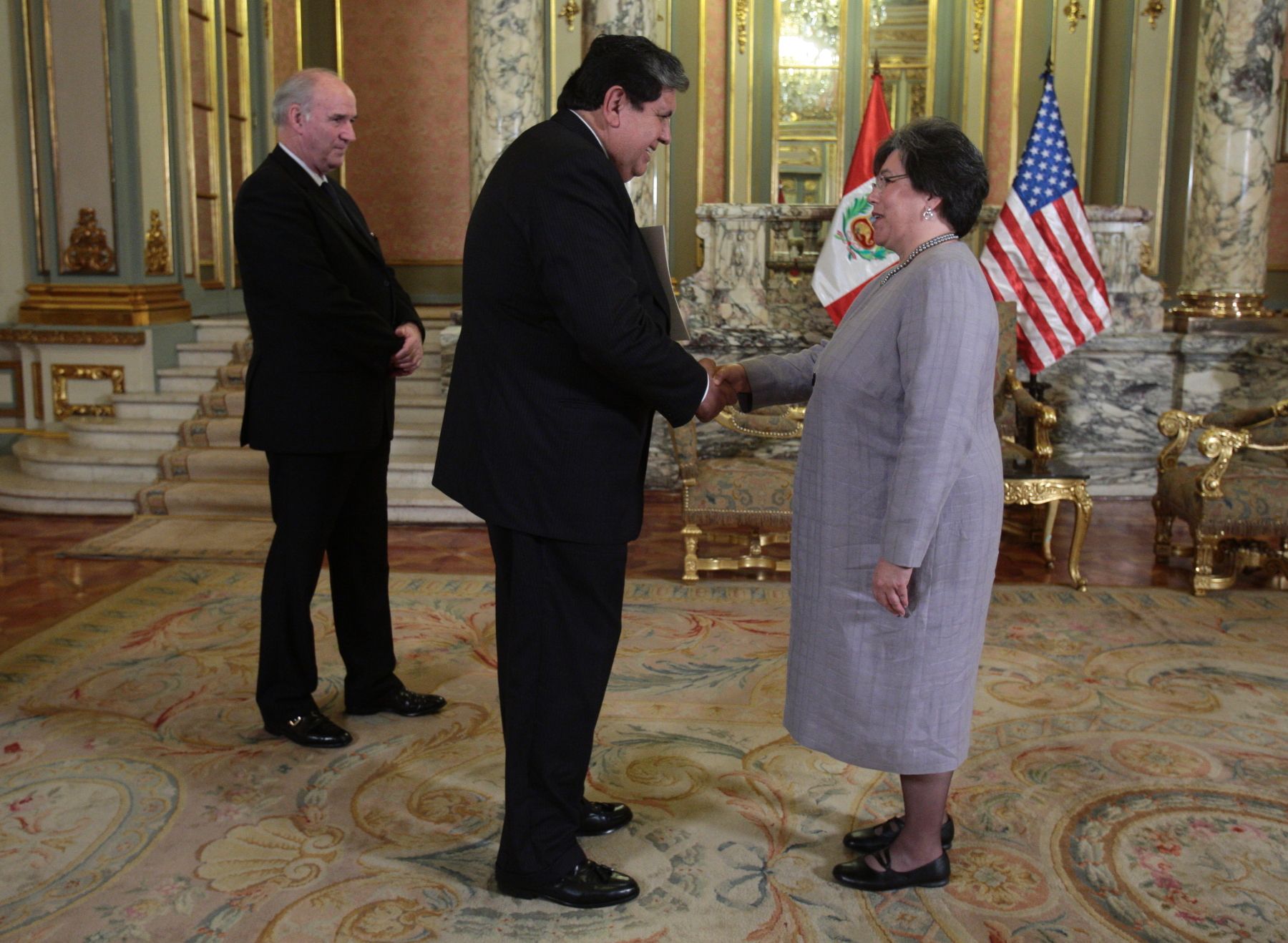 El Presidente Alan García recibió las cartas credenciales de la embajadora de Estados Unidos, MC Rose M. Likins. Foto: ANDINA/Juan Carlos Guzmán Negrini.